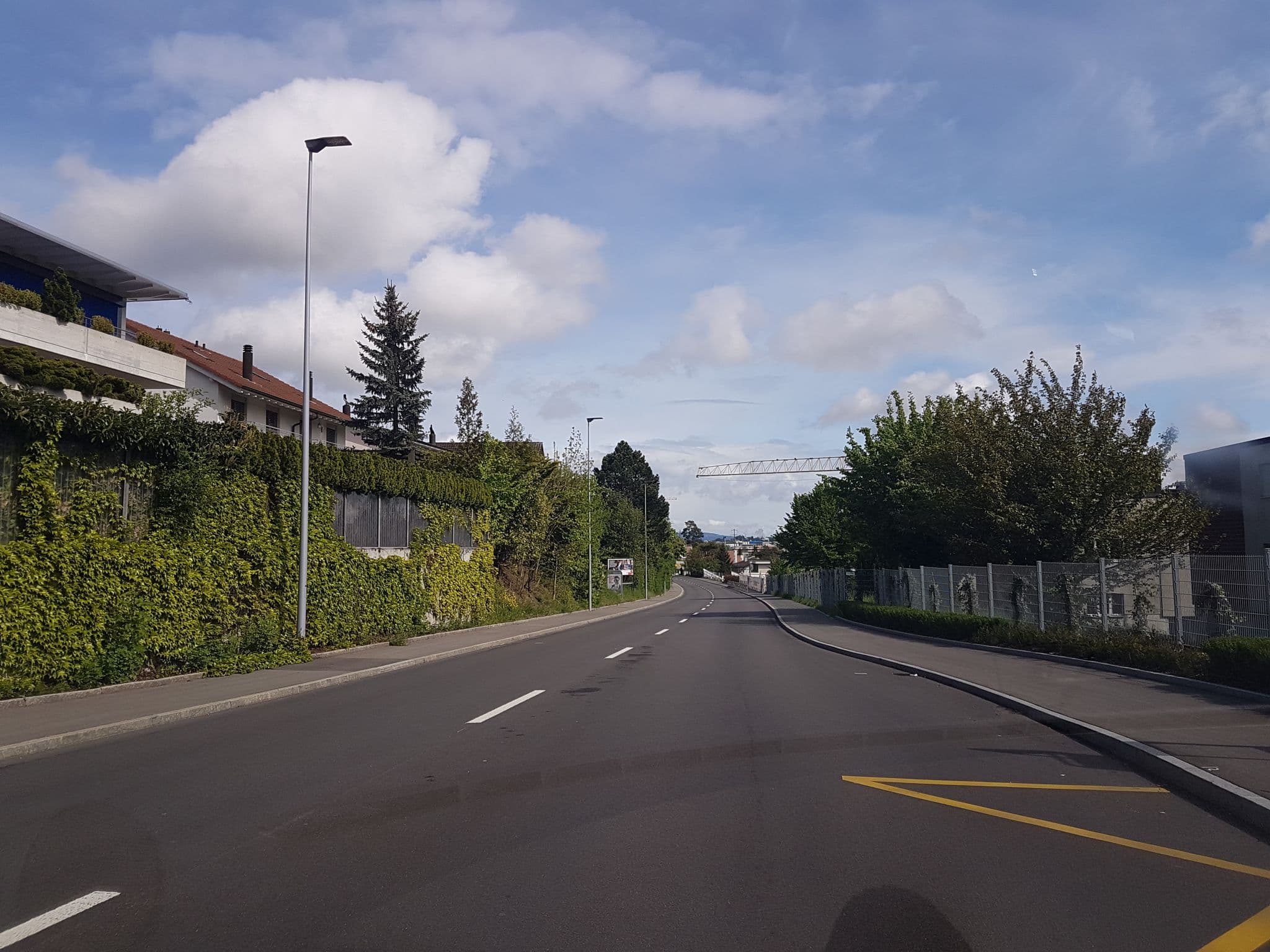 Street view near Kahoma GmbH, Geroldswil — © sp8962de (CC BY-SA · Mapillary)