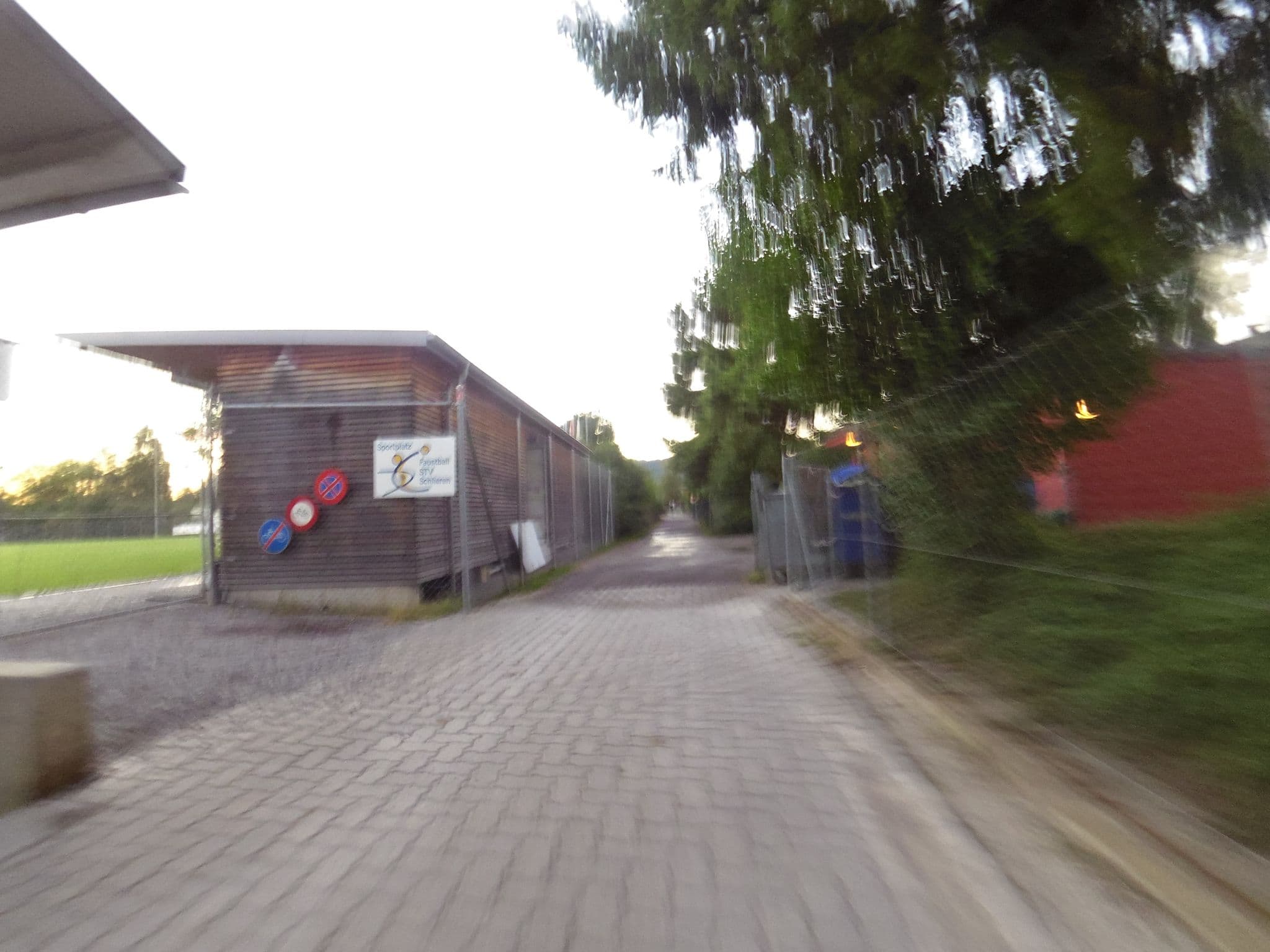 Street view near Tennisclub Schlieren, Schlieren / Engstringerquartier — © fifi (CC BY-SA · Mapillary)