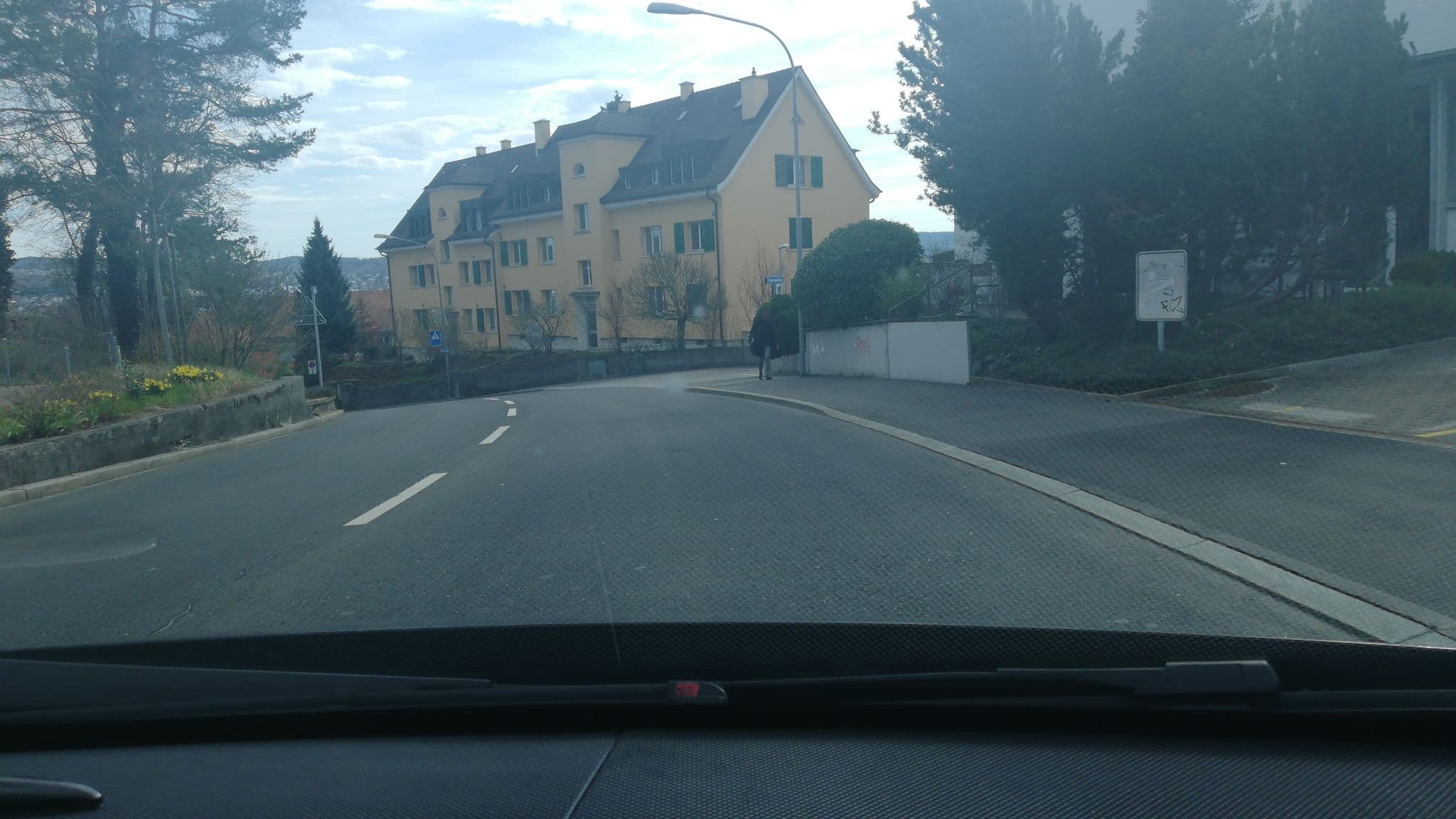 Street view near "Swiss International Hotels" Service AG, Zürich (Kreis 2) / Wollishofen — © sunflower (CC BY-SA · Mapillary)