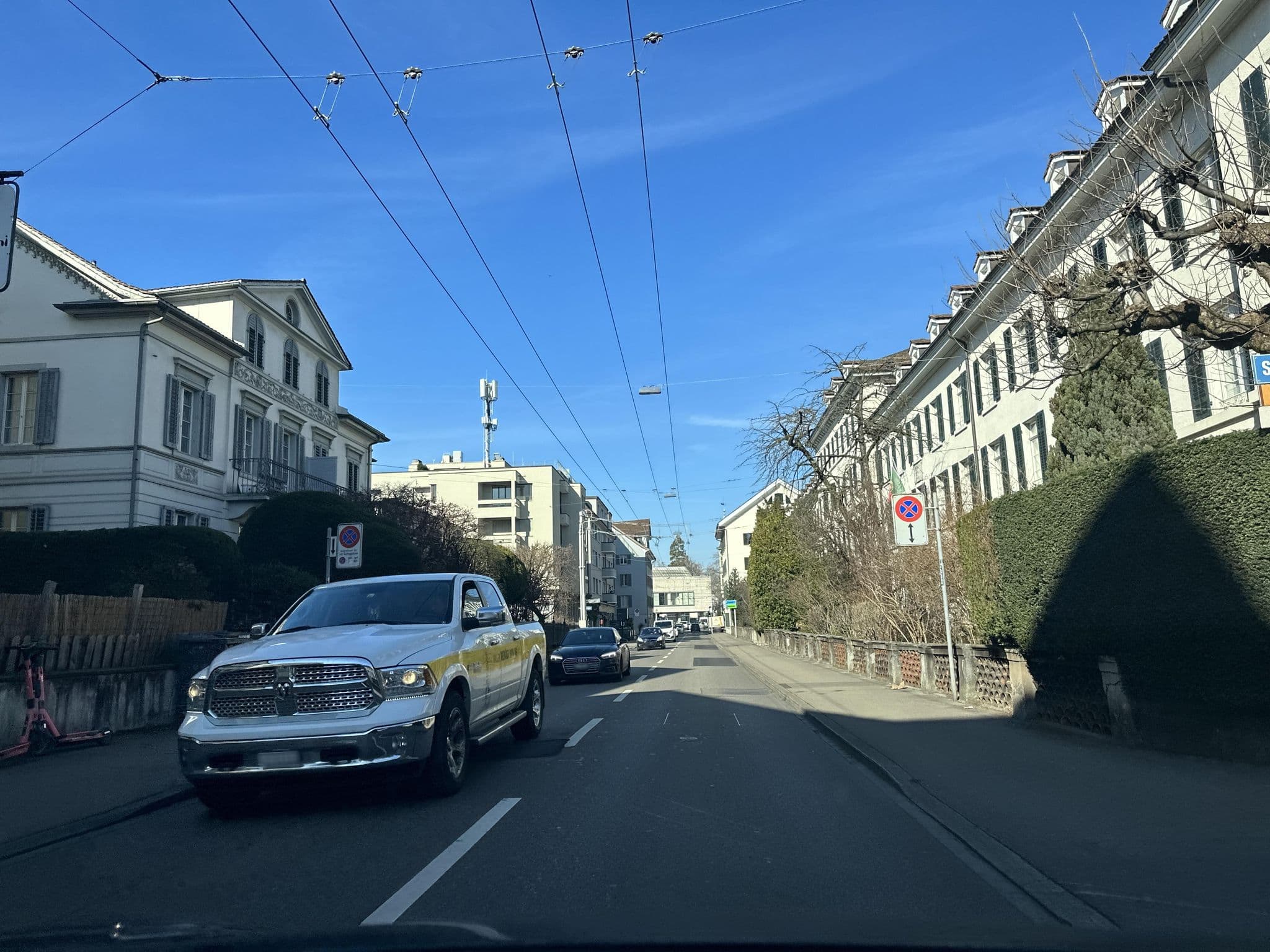 Street view near Hottinger Hotel Tiefenau, Zürich — © u001 (CC BY-SA · Mapillary)