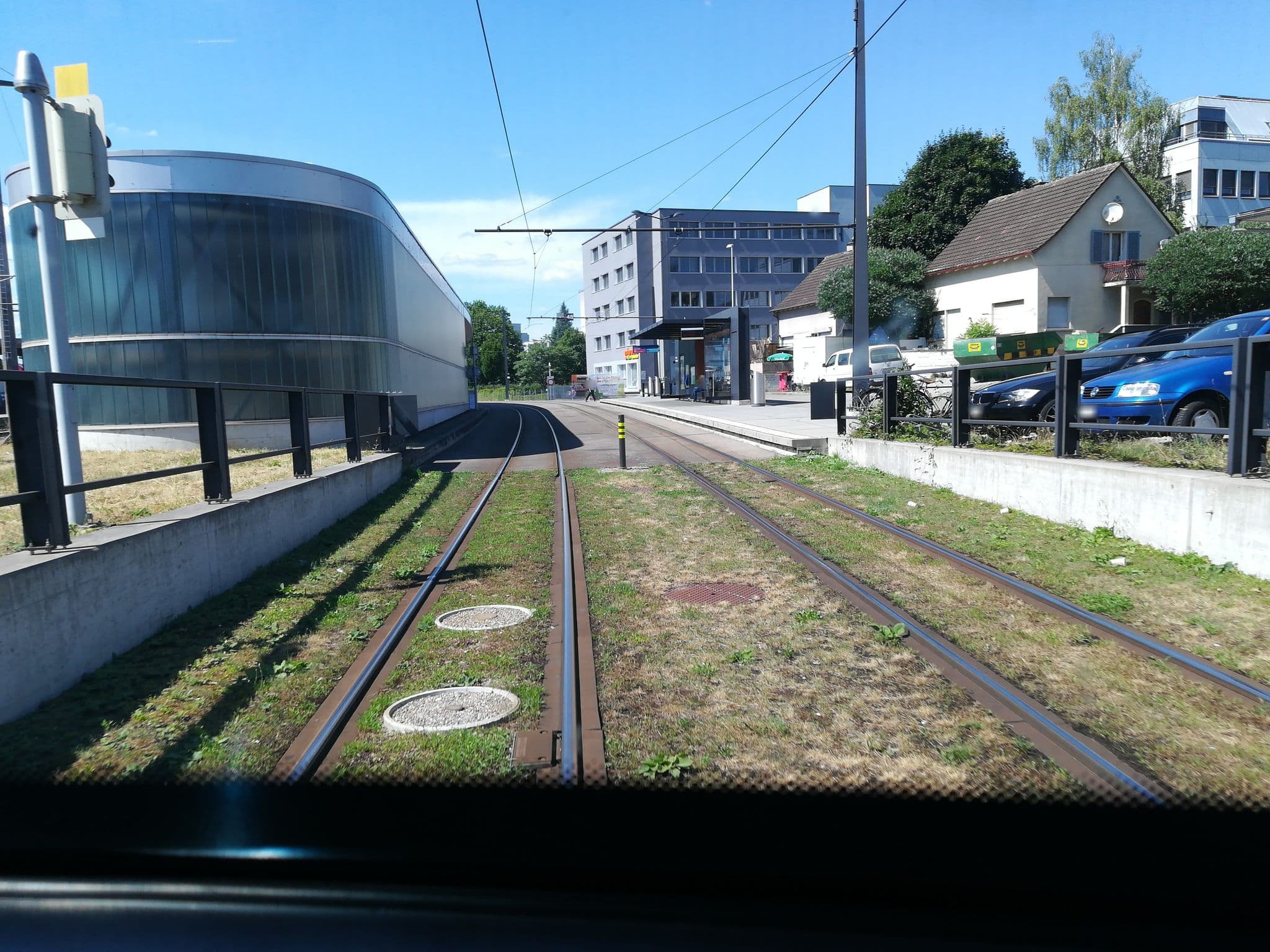 Street view near Hotel Restaurant Bahnhof, Glattbrugg — © mr4703 (CC BY-SA · Mapillary)