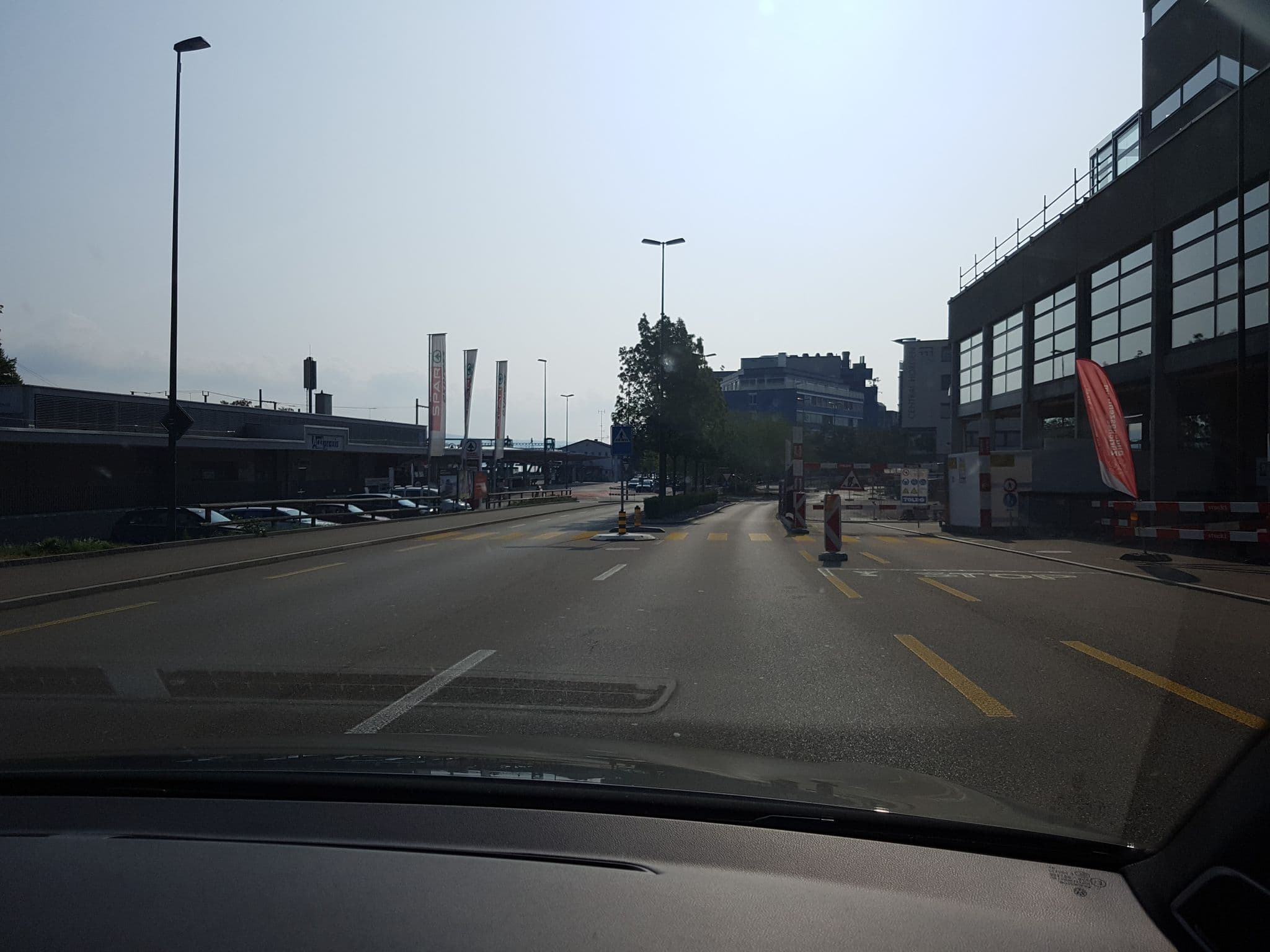 Street view near Bed&Breakfast Aublick, Horgen — © axe (CC BY-SA · Mapillary)
