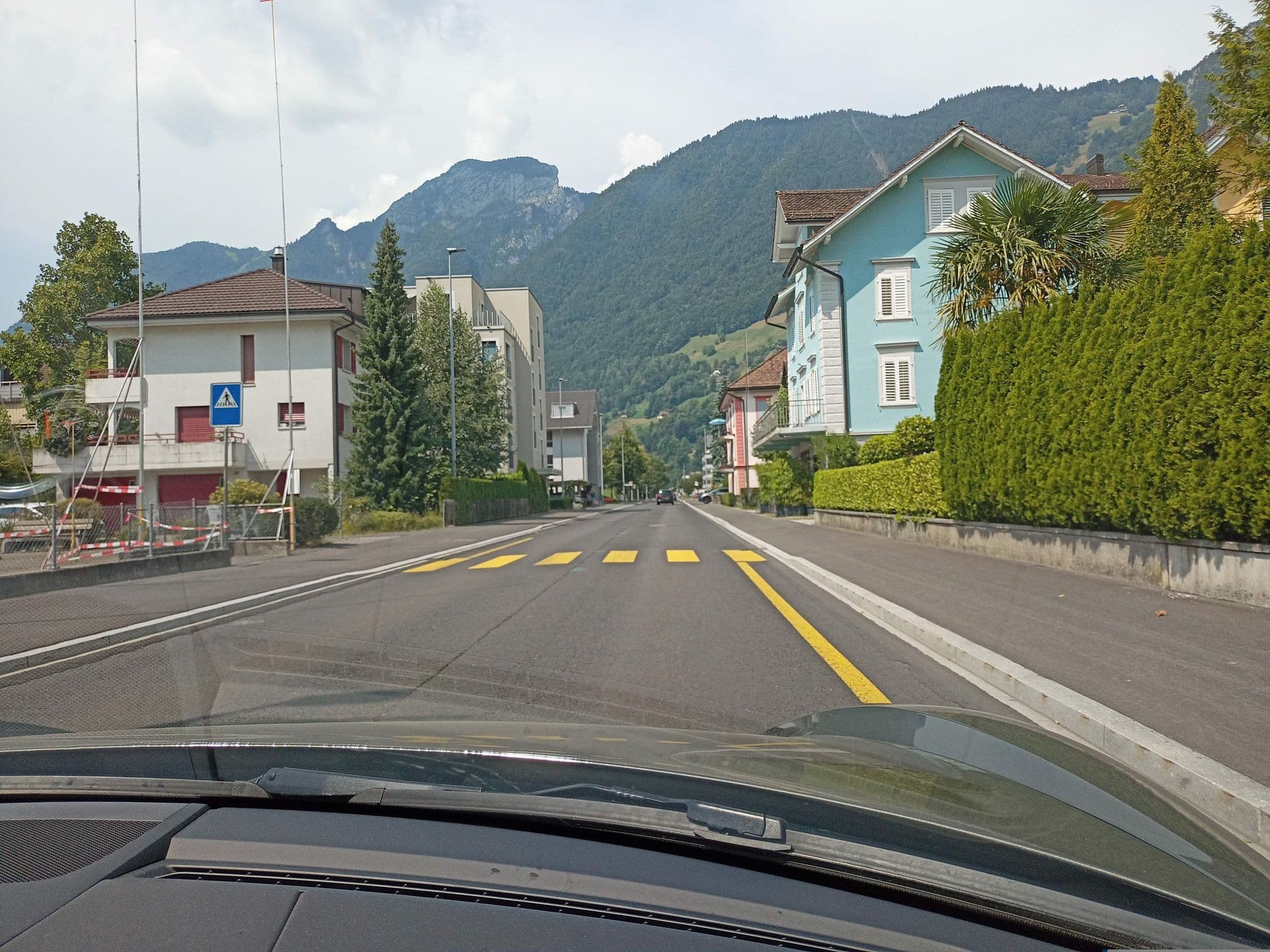 Street view near Alpina Hotel B&B and Apartments, Ingenbohl — © xdTAGCLAN (CC BY-SA · Mapillary)