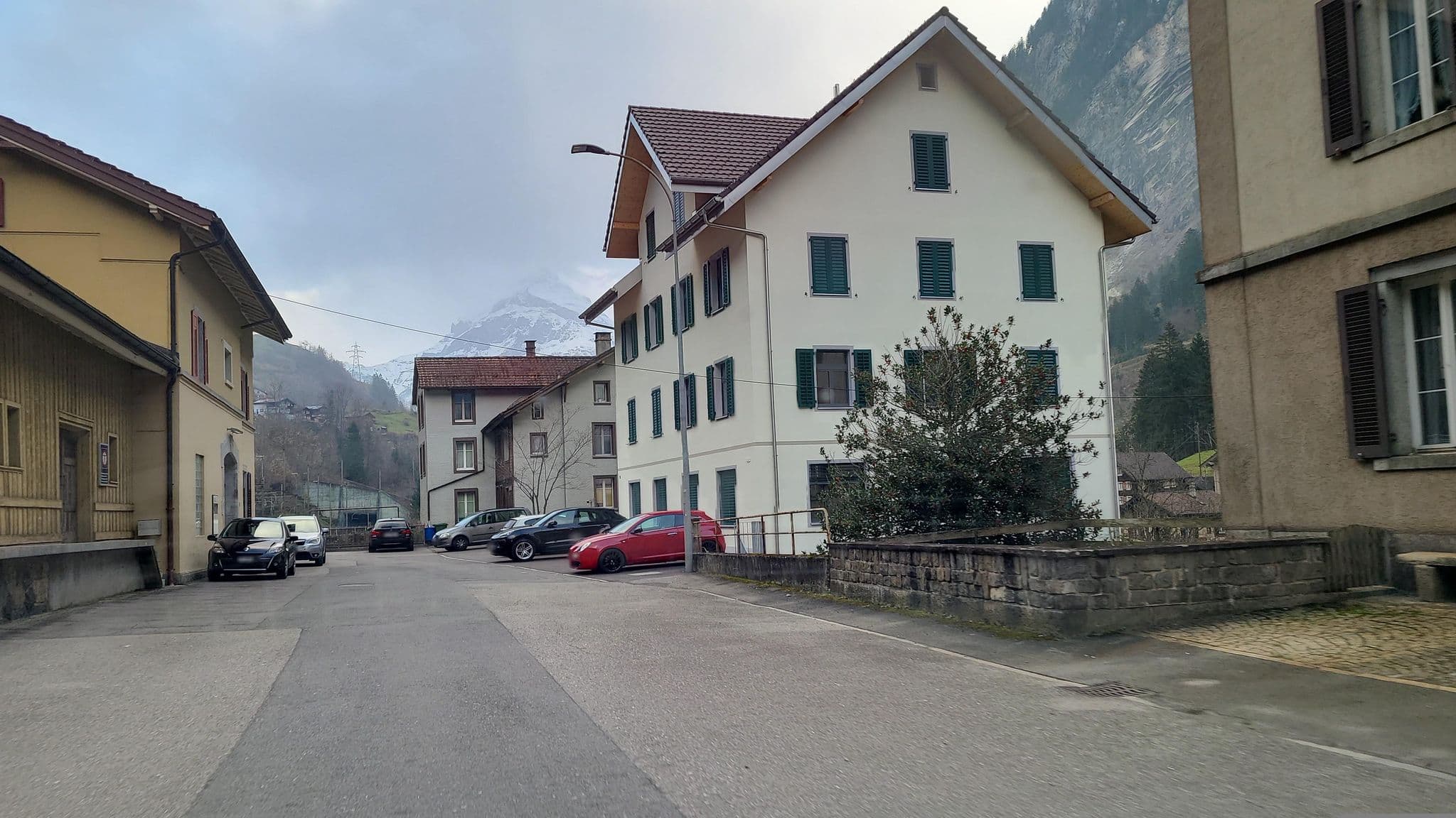 Street view near Gasthof Sternen, Silenen — © chrisbeddow (CC BY-SA · Mapillary)