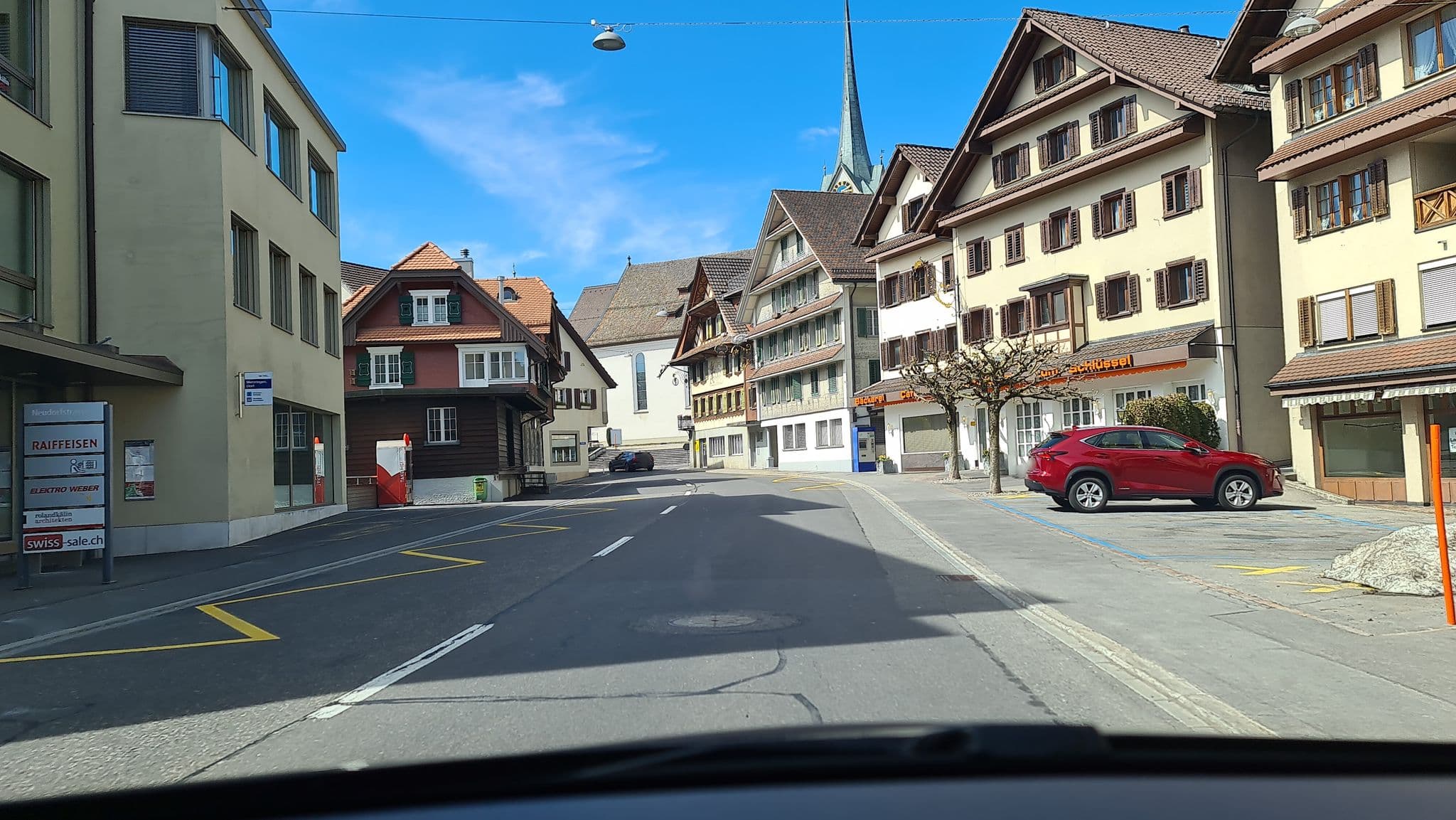 Street view near Restaurant & Hotel Ochsen, Menzingen — © alexanderar (CC BY-SA · Mapillary)