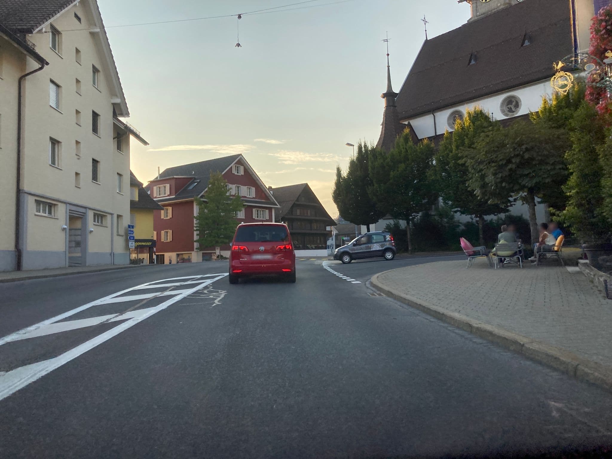 Street view near Gasthaus zum Hirschen, Daniel Kühne, Unterägeri — © beat (CC BY-SA · Mapillary)