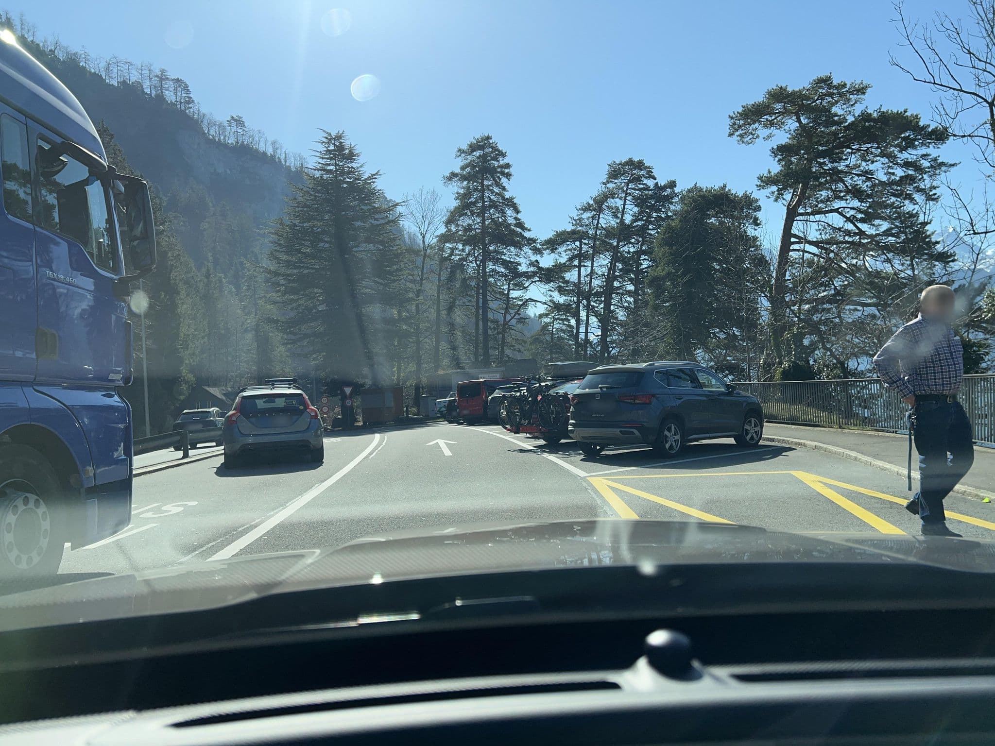 Street view near Waldstätterhof Swiss Q Hotel, Ingenbohl — © fcignat (CC BY-SA · Mapillary)