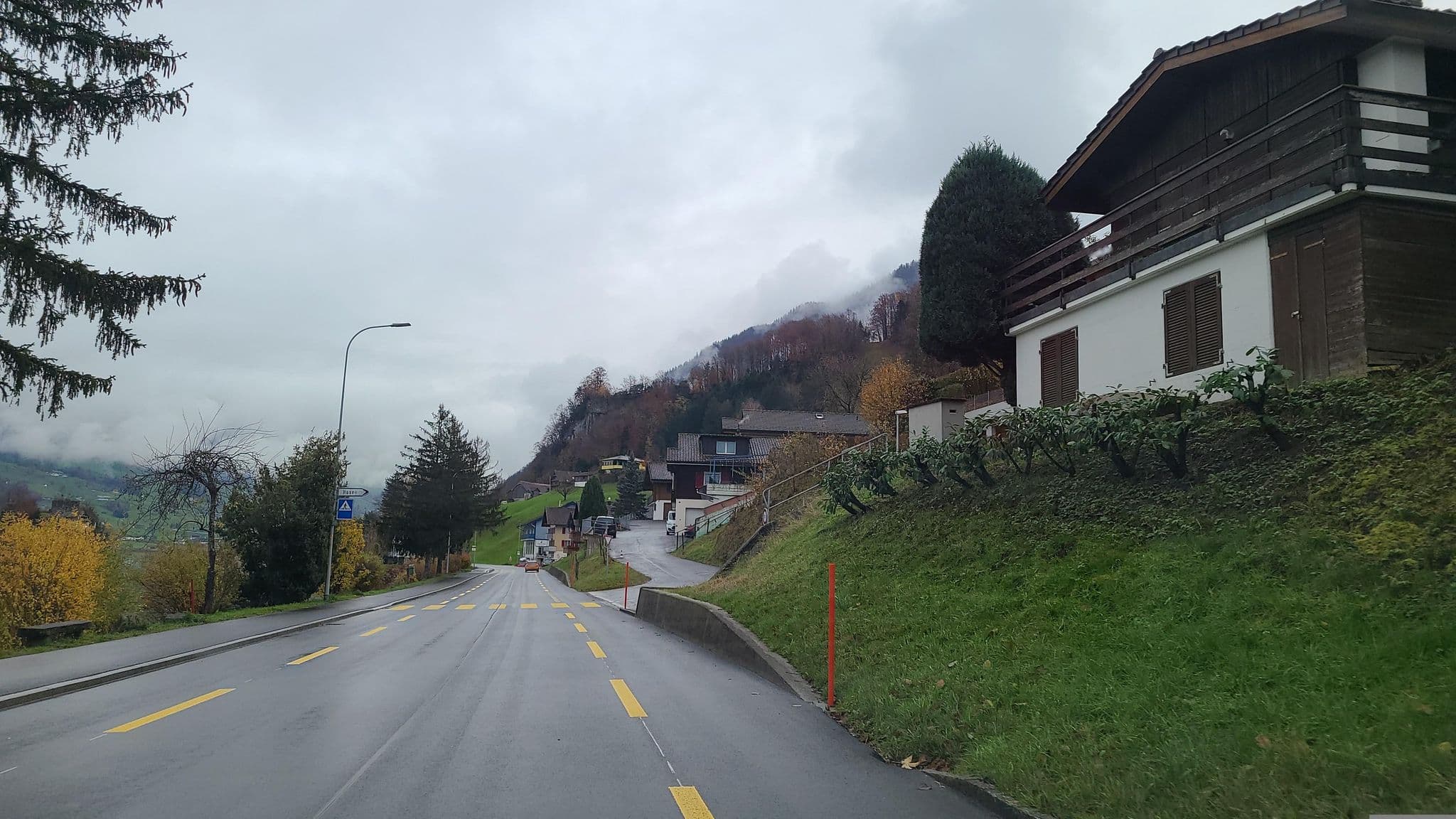 Street view near Hotel-Restaurant Seehof-du Lac, Steinen — © chrisbeddow (CC BY-SA · Mapillary)