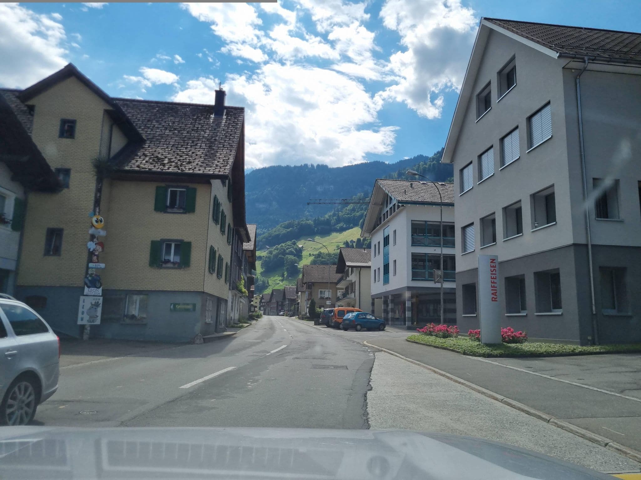 Street view near Gasthaus Post, Muotathal — © Yha1 (CC BY-SA · Mapillary)