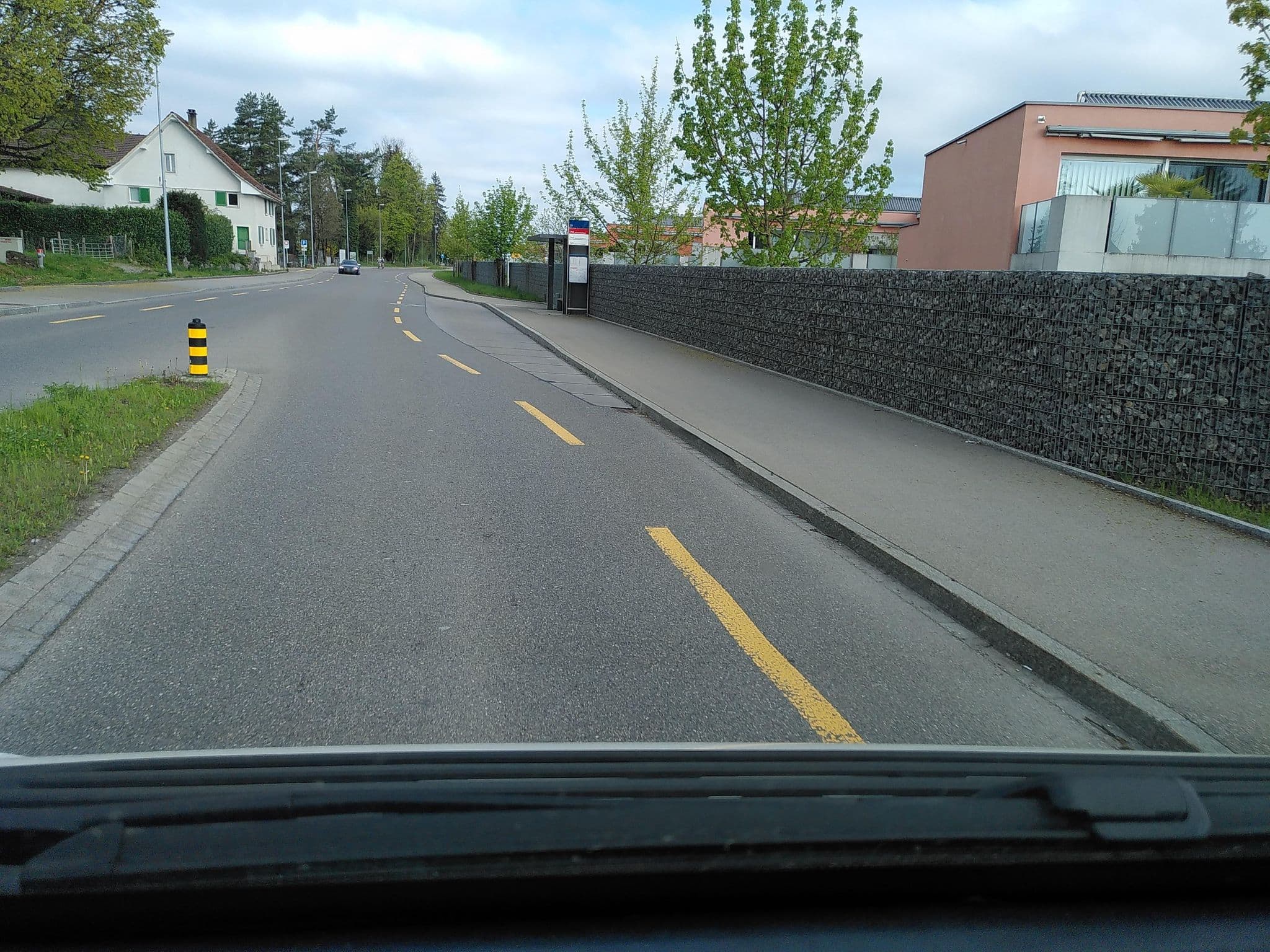 Street view near Homestay Fällanden, Fällanden — © kibour (CC BY-SA · Mapillary)