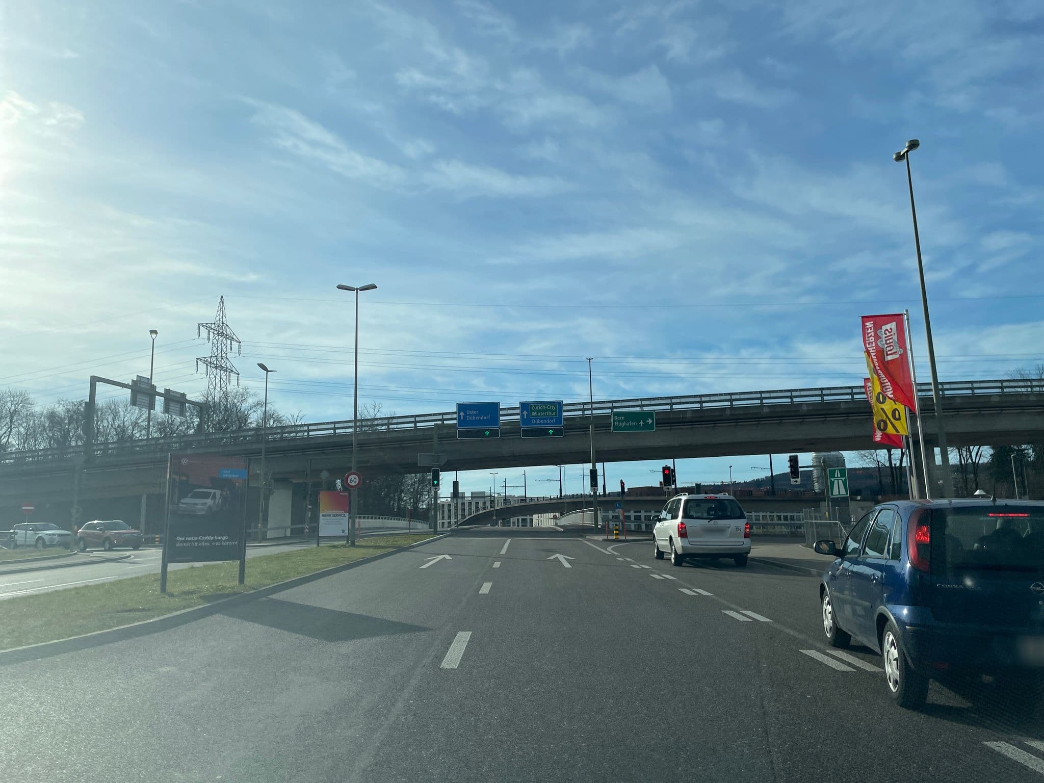 Street view near Leder Locher AG, Wallisellen / Wallisellen-Ost — © u001 (CC BY-SA · Mapillary)