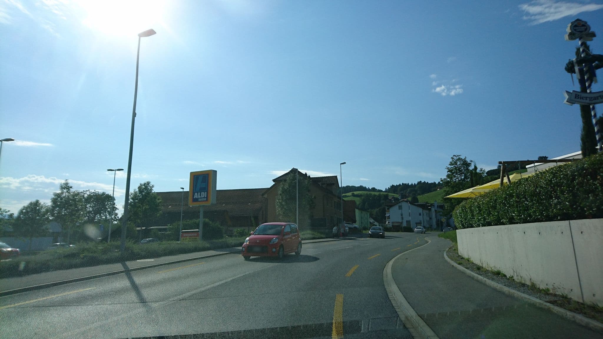 Street view near Hotel Restaurant Pizzeria Schützenhaus, Uznach — © goofy72 (CC BY-SA · Mapillary)