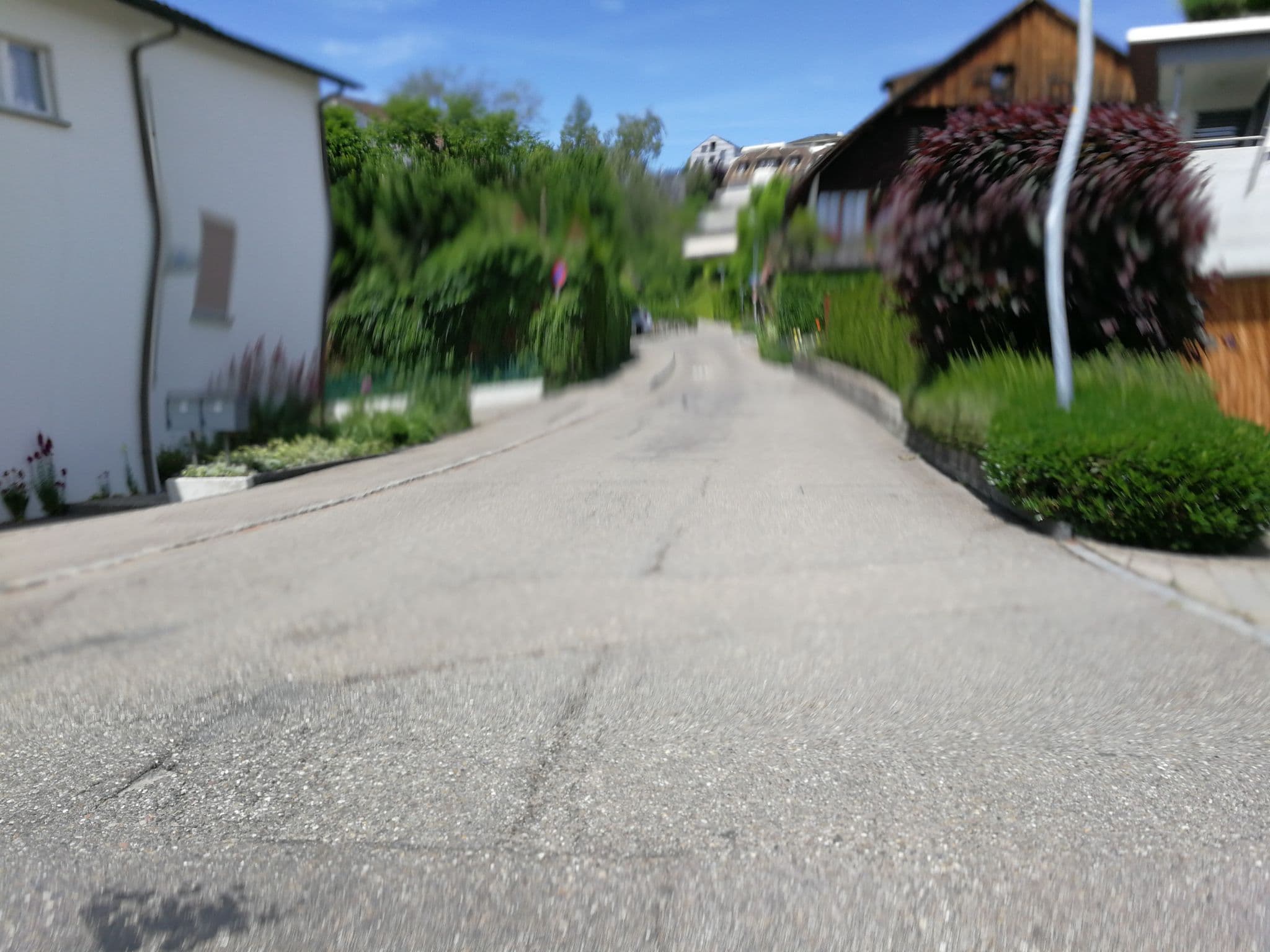 Street view near Weinhalde Hotel, Rapperswil — © barbe45 (CC BY-SA · Mapillary)