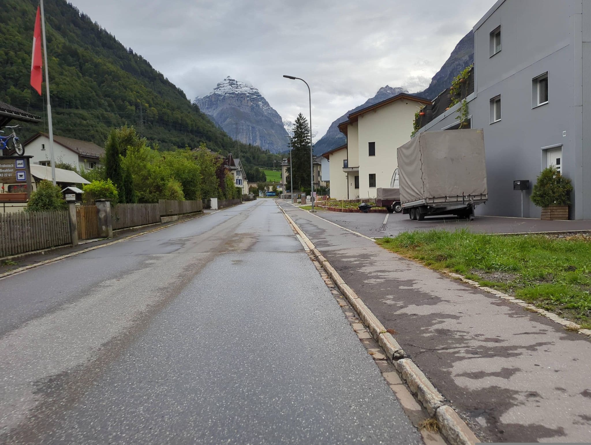 Street view near bnb Manser, Linthal — © attilaolah (CC BY-SA · Mapillary)