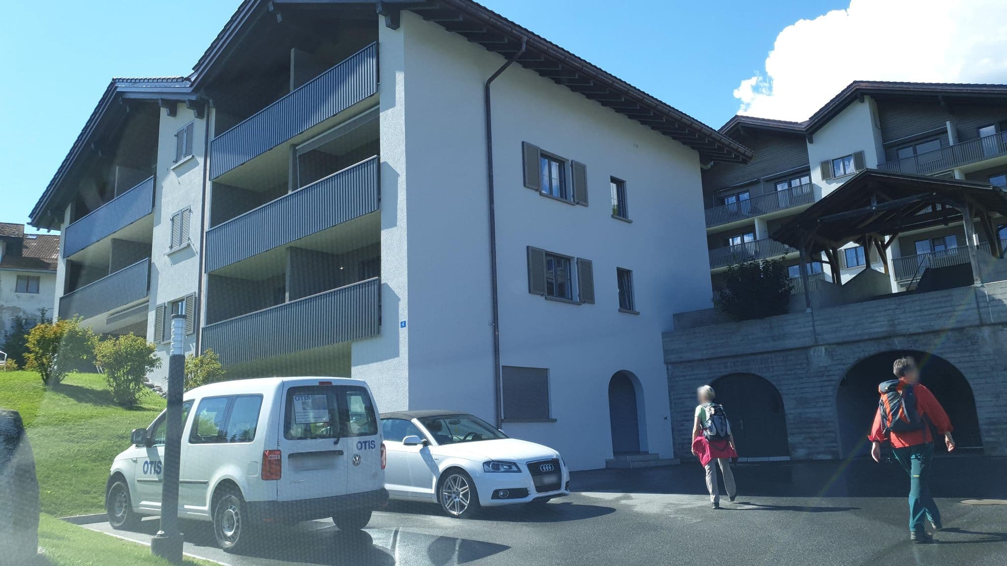 Street view near La siala hotel Falera, Laax — © jopparn (CC BY-SA · Mapillary)