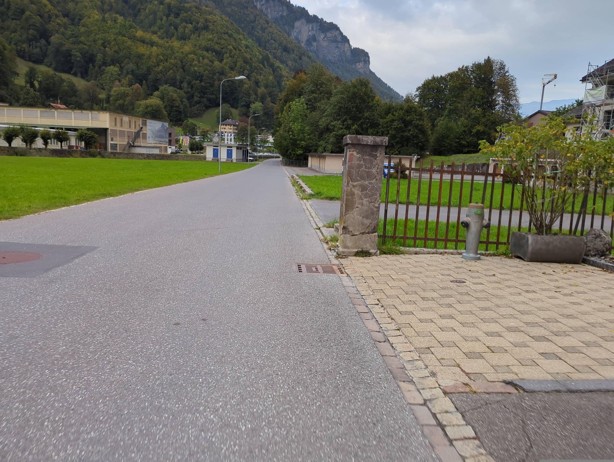 Street view near Manser Claudia (-Betschart), Linthal — © attilaolah (CC BY-SA · Mapillary)