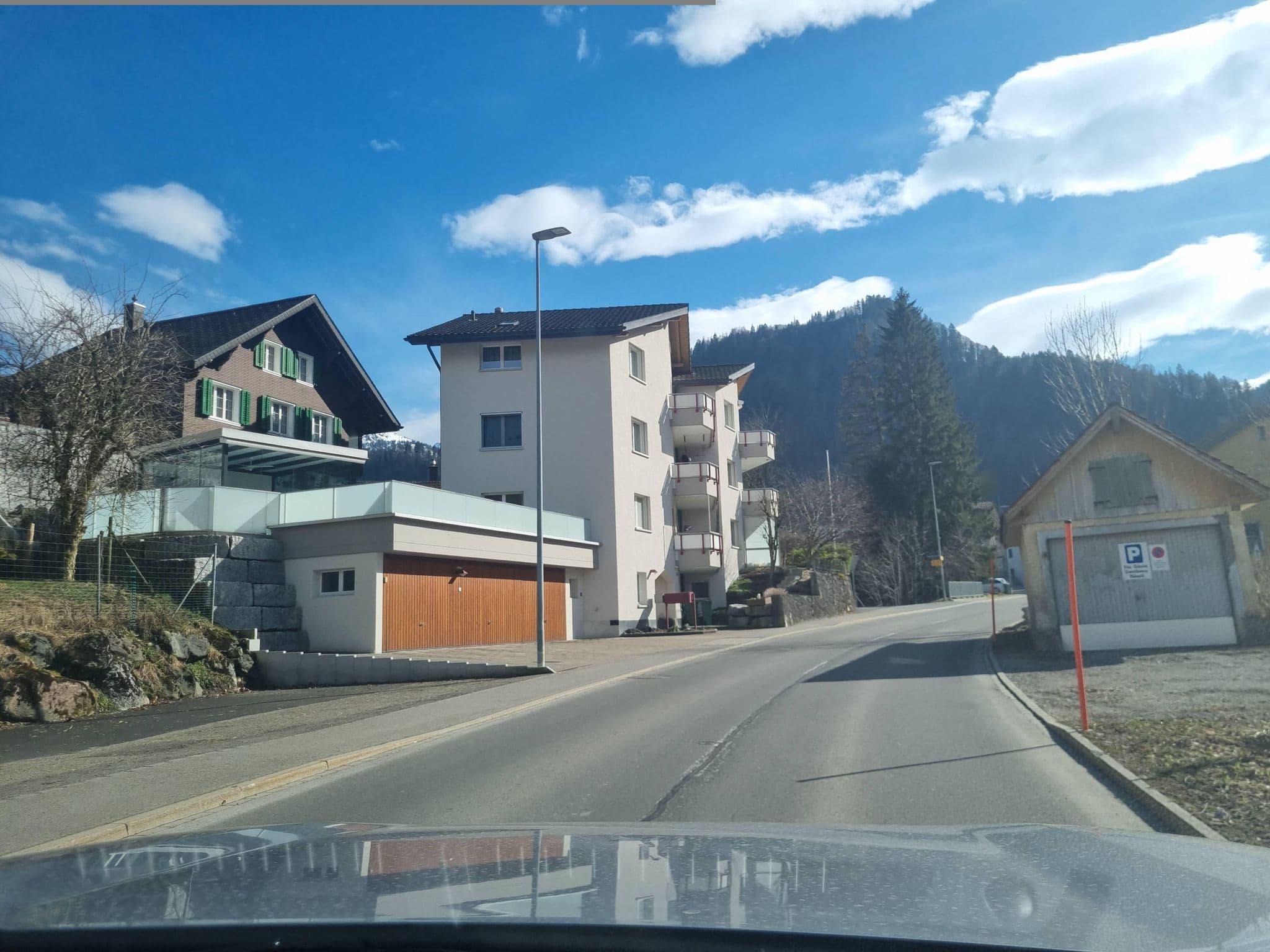Street view near Gasthaus Rössli, Vorderthal — © Yha1 (CC BY-SA · Mapillary)
