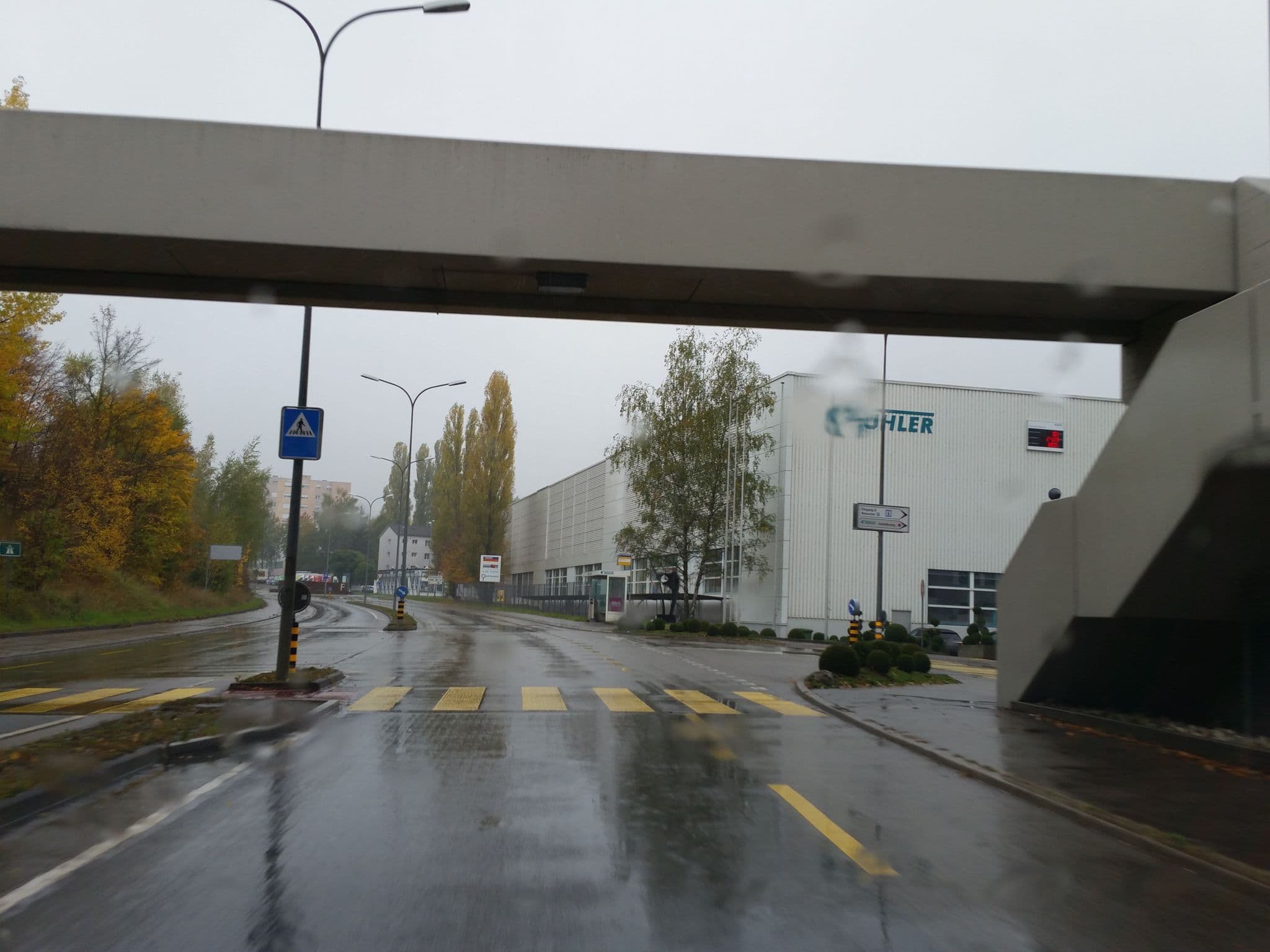 Street view near Bühler AG, Uzwil — © himmelbuerger (CC BY-SA · Mapillary)
