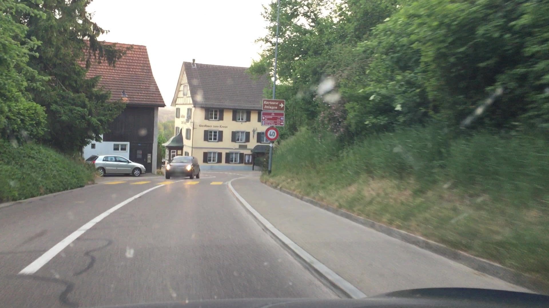 Street view near Kunst- und Ittinger Museum, Hüttwilen — © lvl5 (CC BY-SA · Mapillary)