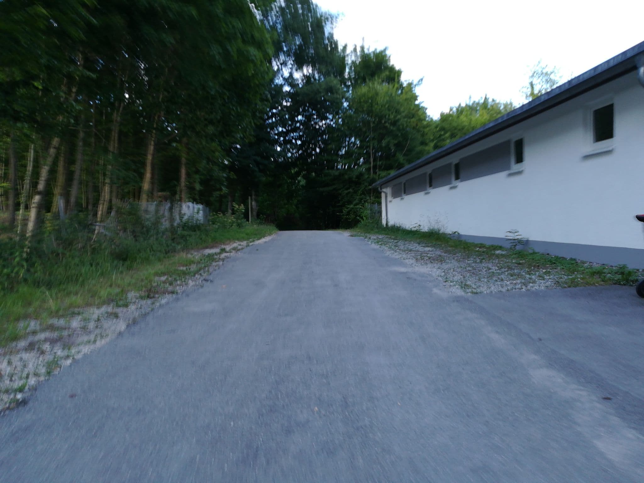 Street view near Sennhof (operated by Feuerwehr Singen), Ramsen — © mr4703 (CC BY-SA · Mapillary)