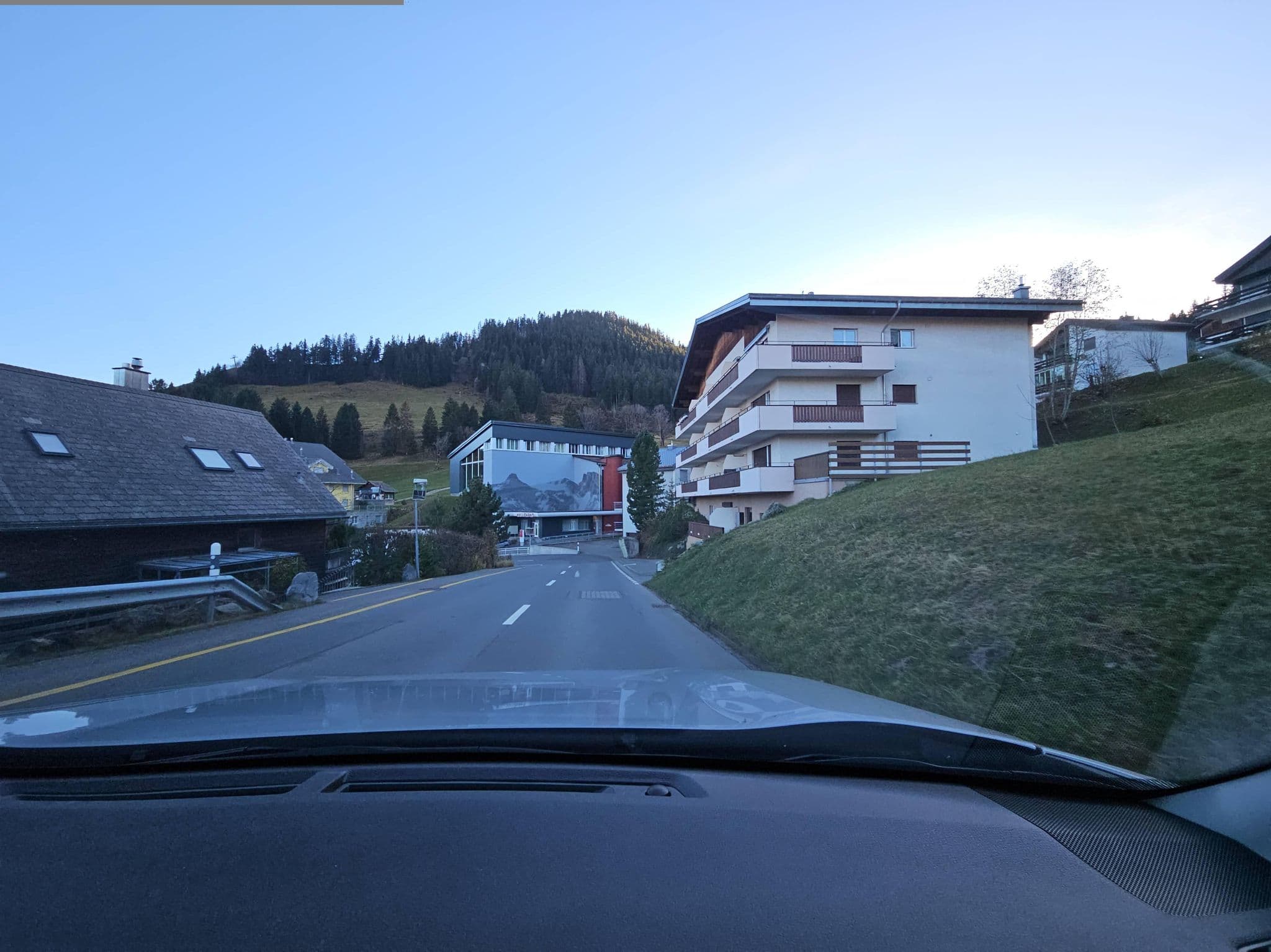 Street view near Haus Alvier, Flums — © Yha1 (CC BY-SA · Mapillary)