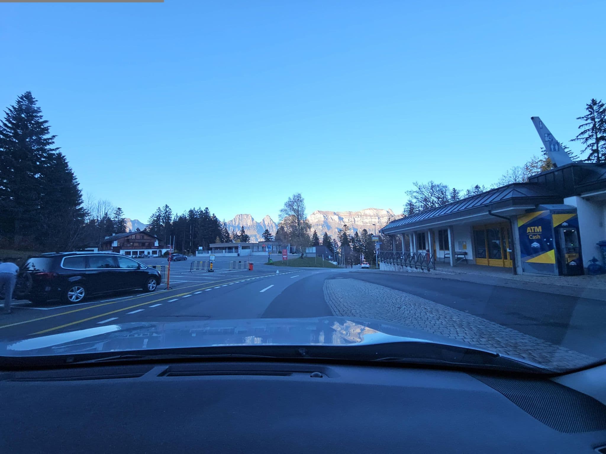 Street view near Chalet Sunnefels, Flums — © Yha1 (CC BY-SA · Mapillary)