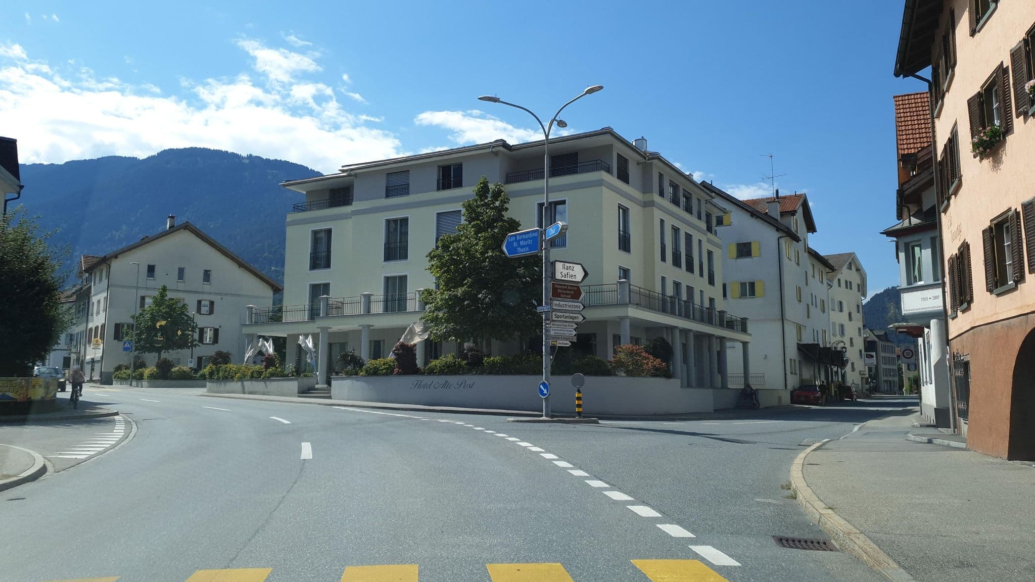 Street view near Apartments Casa Bavurtga, Bonaduz — © jopparn (CC BY-SA · Mapillary)