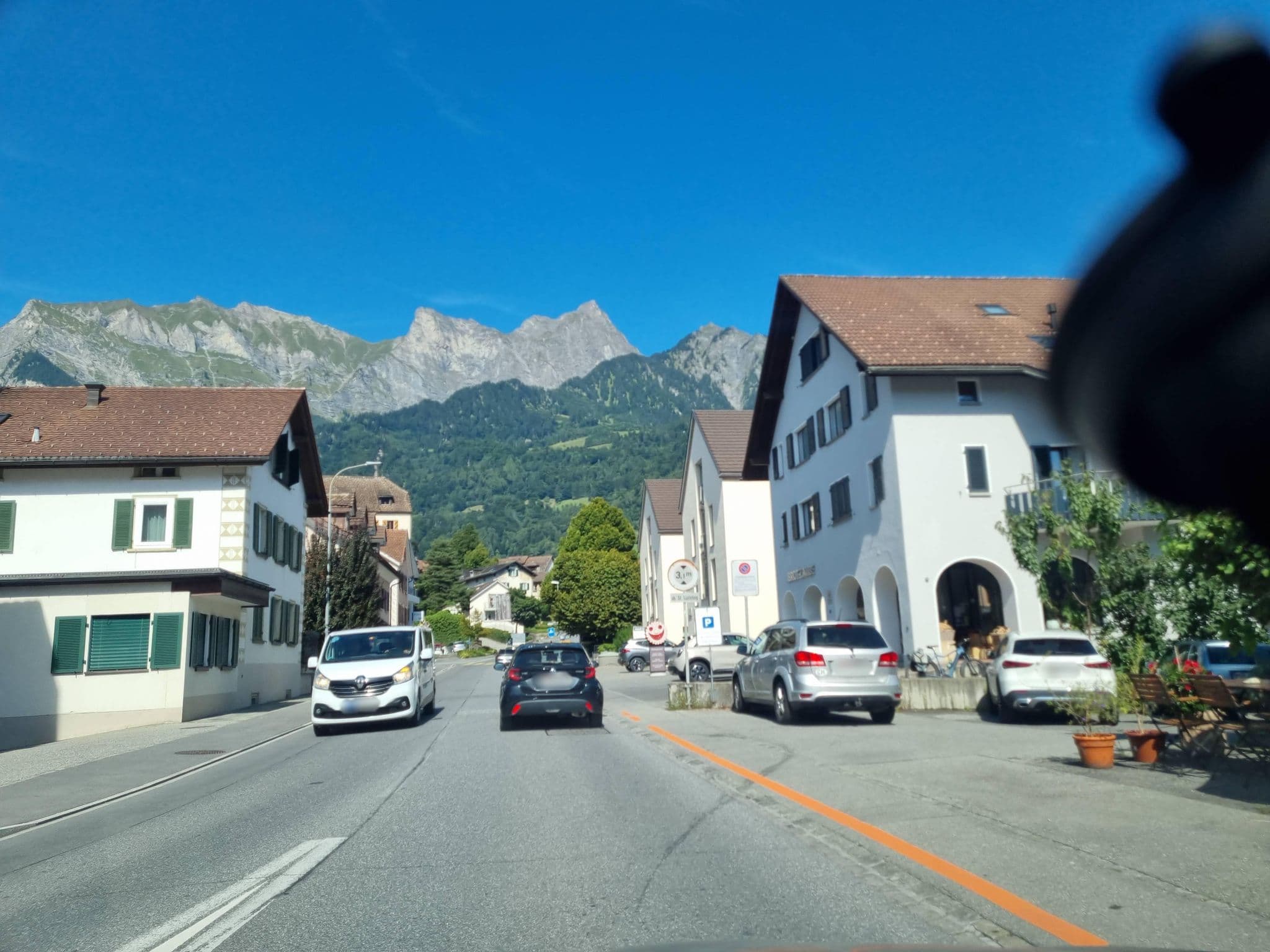 Street view near Alpenrose, Maienfeld — © dsmm (CC BY-SA · Mapillary)