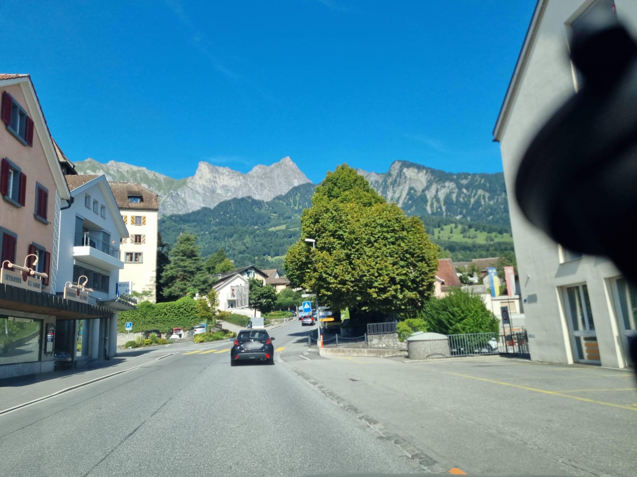 Street view near Gasthaus Zum Ochsen, Maienfeld — © dsmm (CC BY-SA · Mapillary)