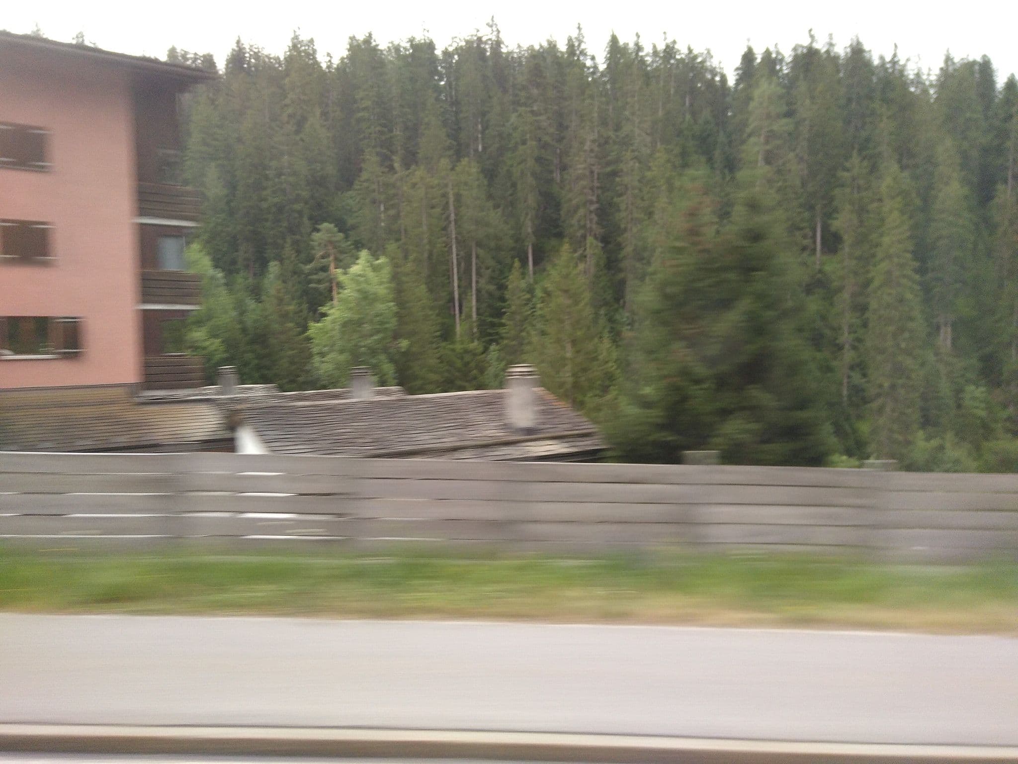Street view near Chalet Mulin Veder, Laax — © lto (CC BY-SA · Mapillary)