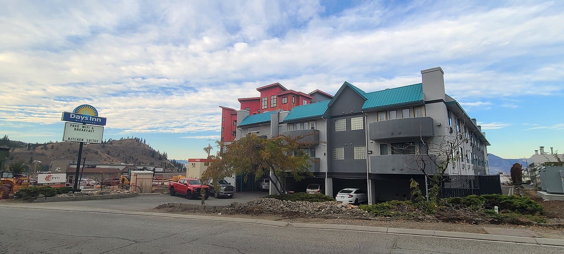 Days Inn by Wyndham Kamloops (via Wikimedia Commons, CC BY-SA 3.0)