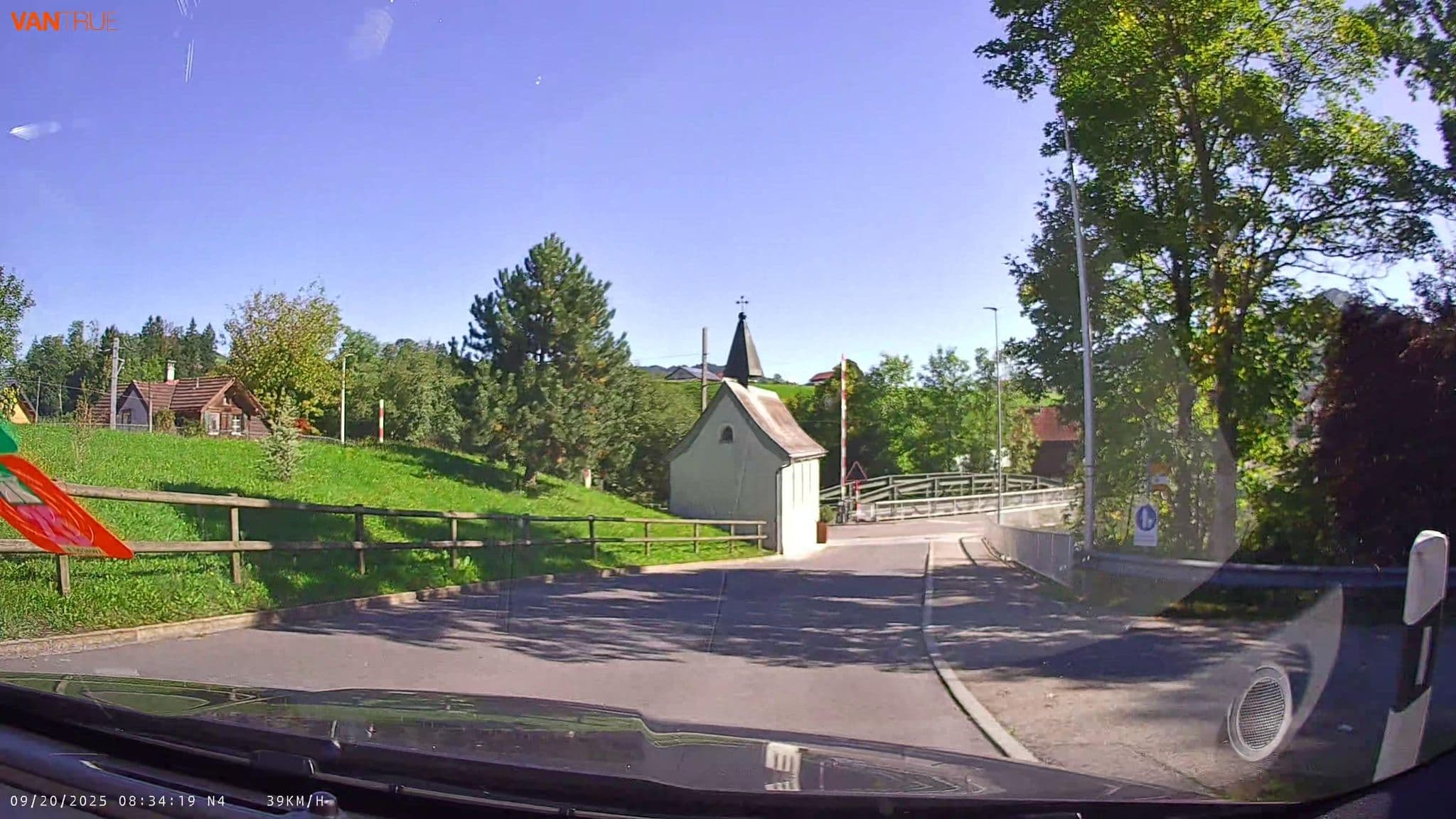 Street view near Hotel Gemsle, Appenzell — © fcignat (CC BY-SA · Mapillary)