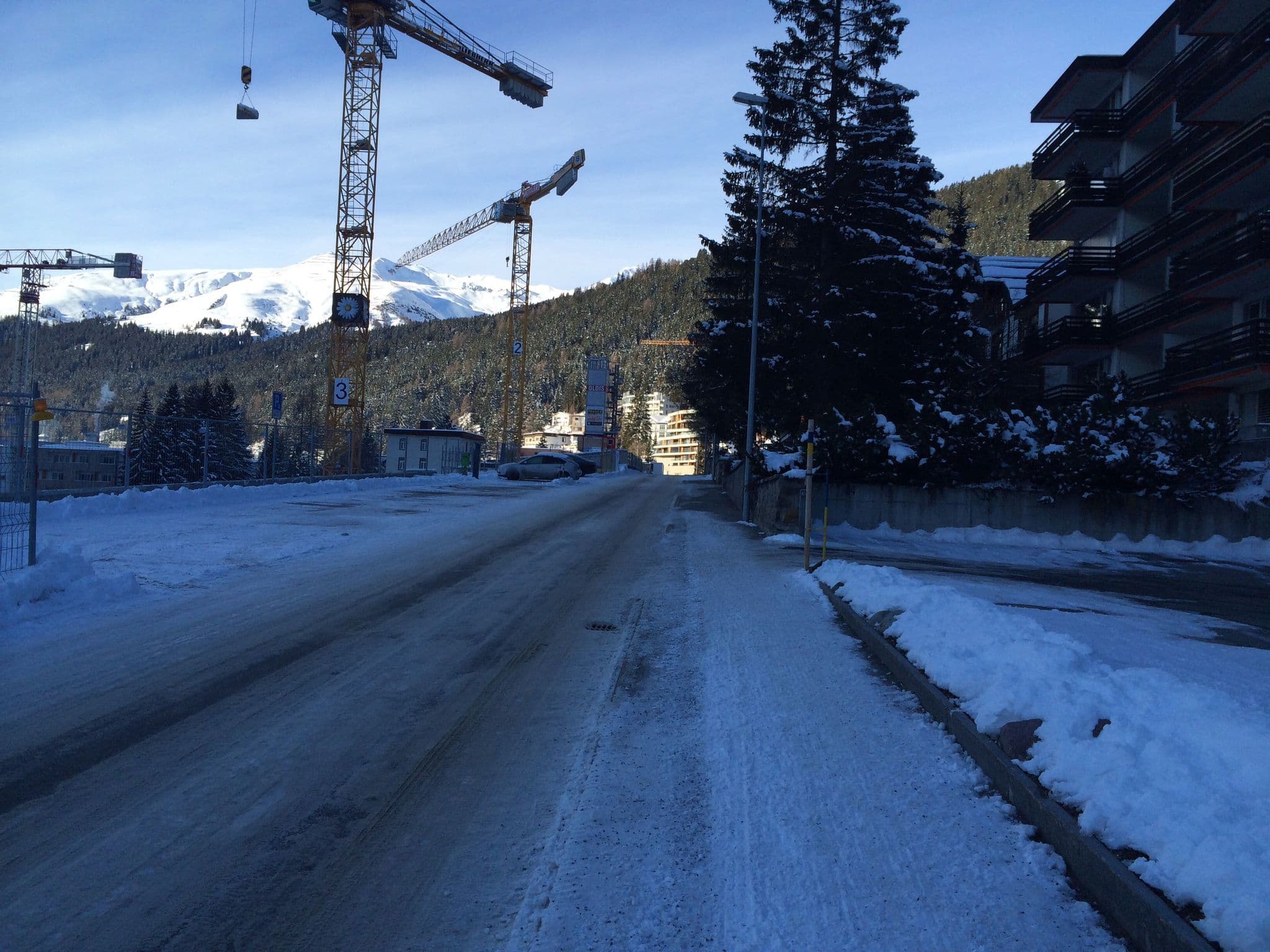 Street view near Scalettastrasse 27 - Meier, Davos — © jesolem (CC BY-SA · Mapillary)