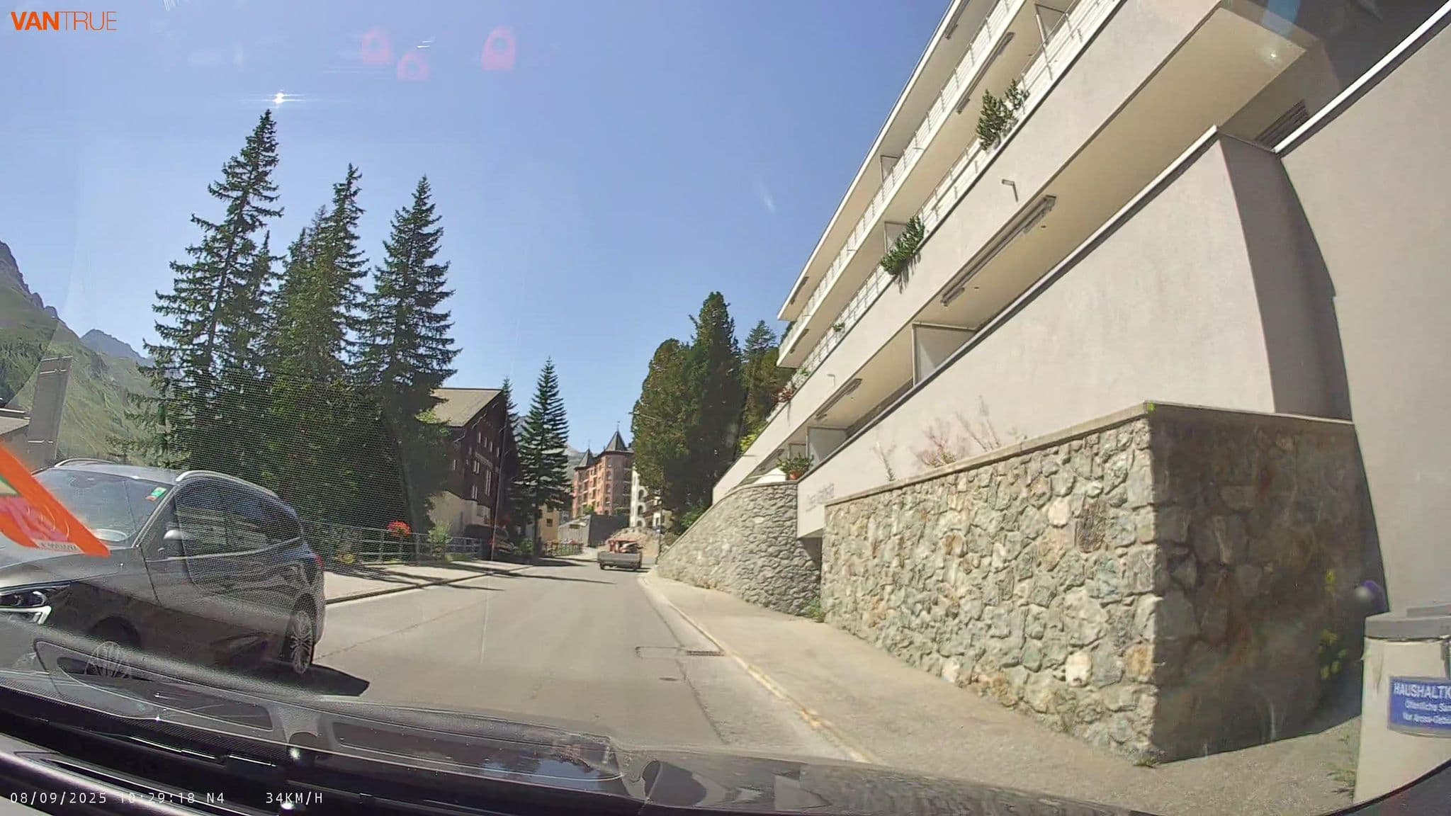 Street view near Casa Valbella 2.3, Arosa — © fcignat (CC BY-SA · Mapillary)
