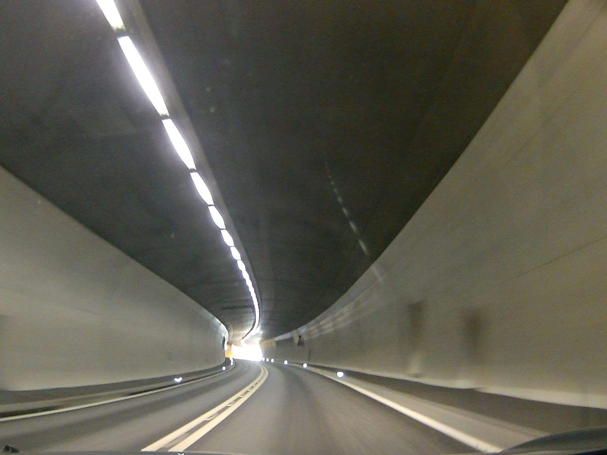 Street view near Haus Fasortis, Luzein — © oferi (CC BY-SA · Mapillary)
