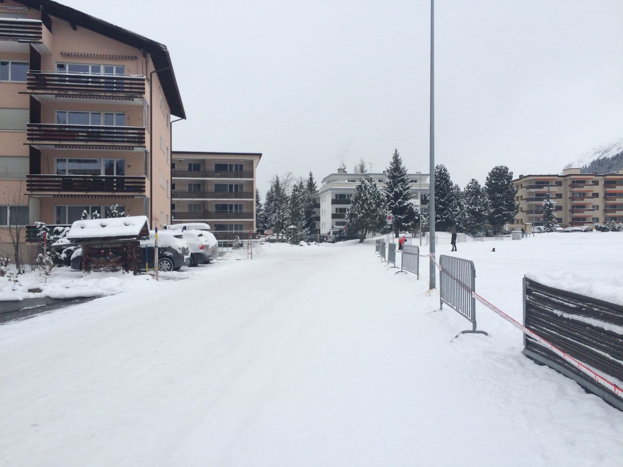 Street view near Haus Pramalinis - Mosbacher, Davos — © jesolem (CC BY-SA · Mapillary)