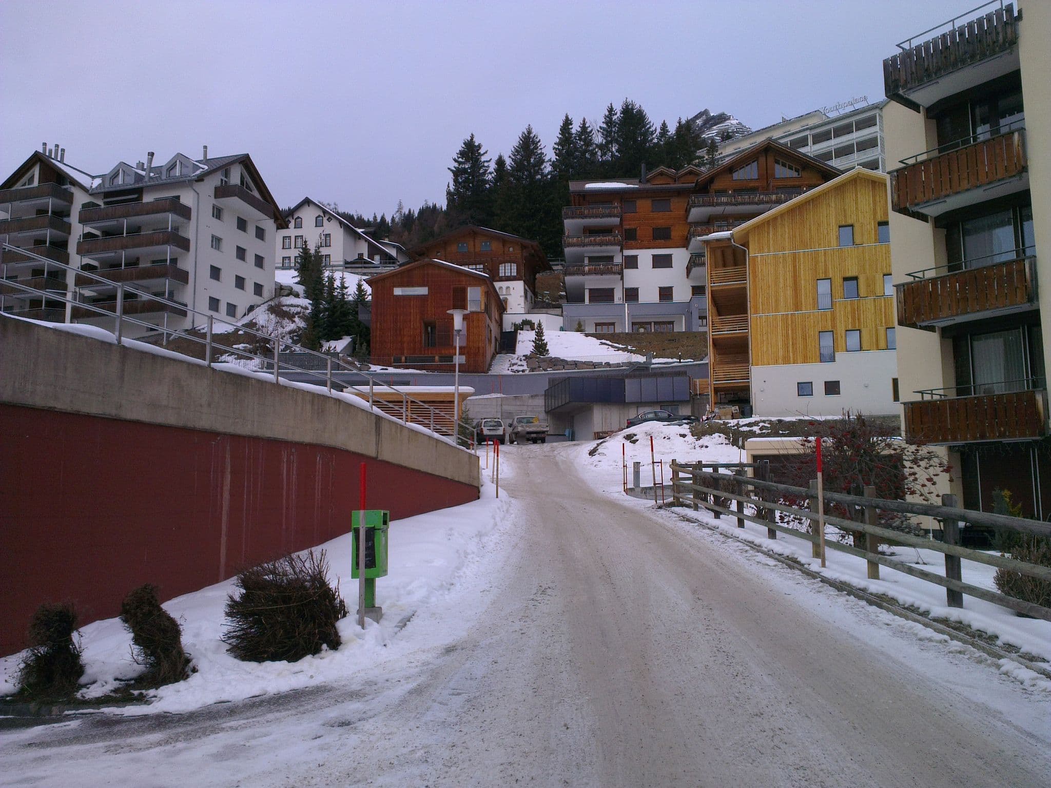 Street view near Casa Jenatsch, Davos — © jesolem (CC BY-SA · Mapillary)