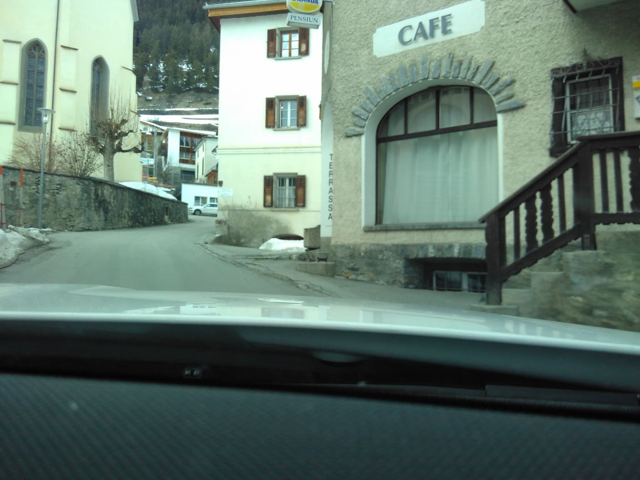 Street view near Bellavista, Scuol — © strassenfeger (CC BY-SA · Mapillary)