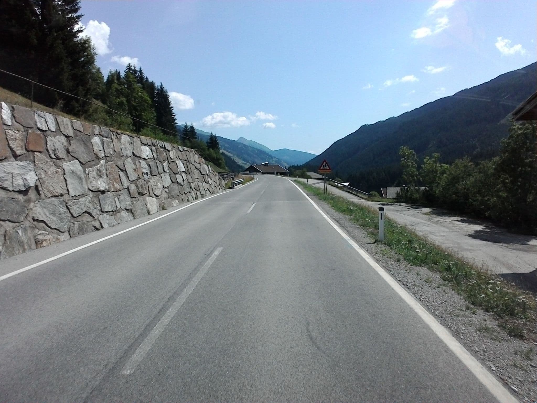 Street view near Gasthaus Inwinkl, Tristach — © mprins (CC BY-SA · Mapillary)