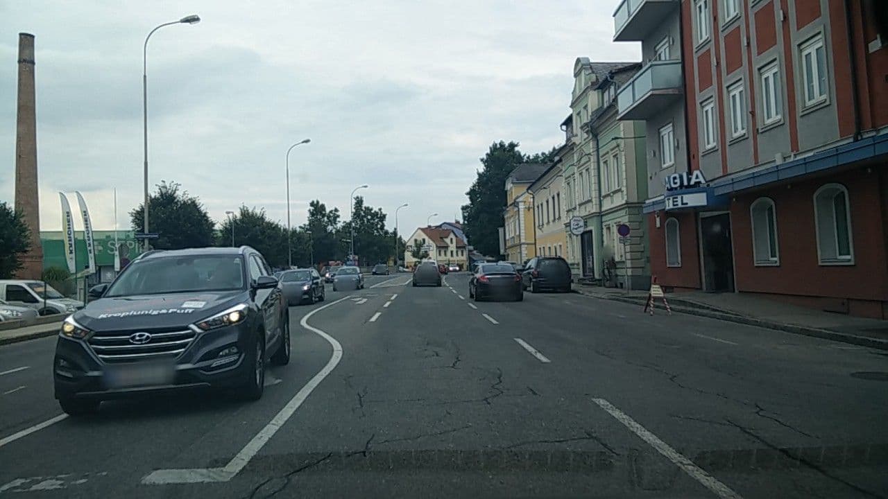 Street view near Adolf Rabitsch, Völkermarkter Vorstadt — © bellazambo (CC BY-SA · Mapillary)