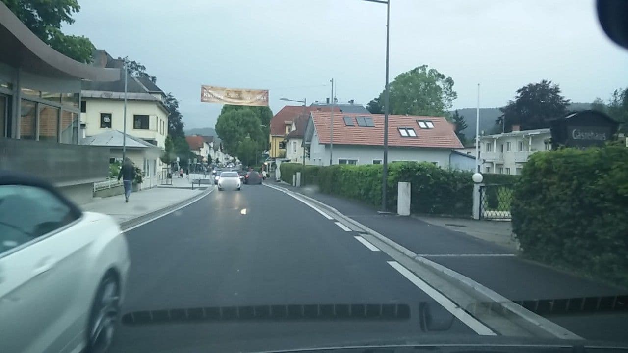 Street view near Lapeiner, Pörtschach am Wörthersee — © bellazambo (CC BY-SA · Mapillary)