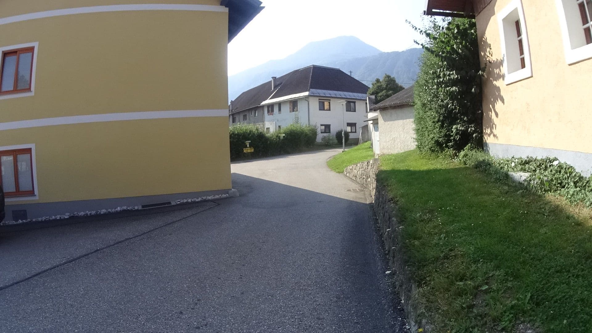 Street view near Alt Kaerntner Gasthaus, Ferlach — © ramap (CC BY-SA · Mapillary)