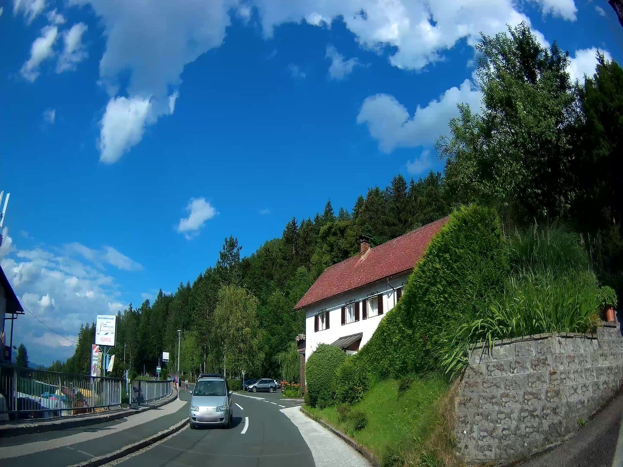 Street view near Gasthof-Pension Sonnenblick, Eberndorf — © fuchserl (CC BY-SA · Mapillary)