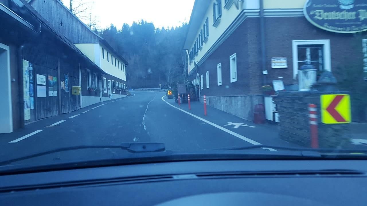 Street view near Gasthaus Deutsch-Peter, Ferlach — © mik007 (CC BY-SA · Mapillary)