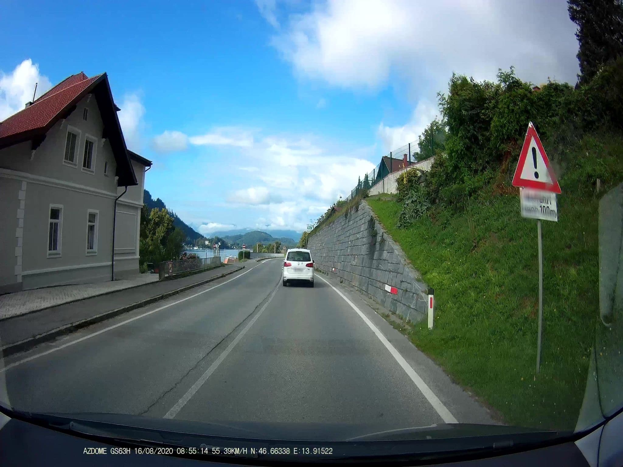 Street view near Maximilian Jäger, Landskron — © stefan147 (CC BY-SA · Mapillary)
