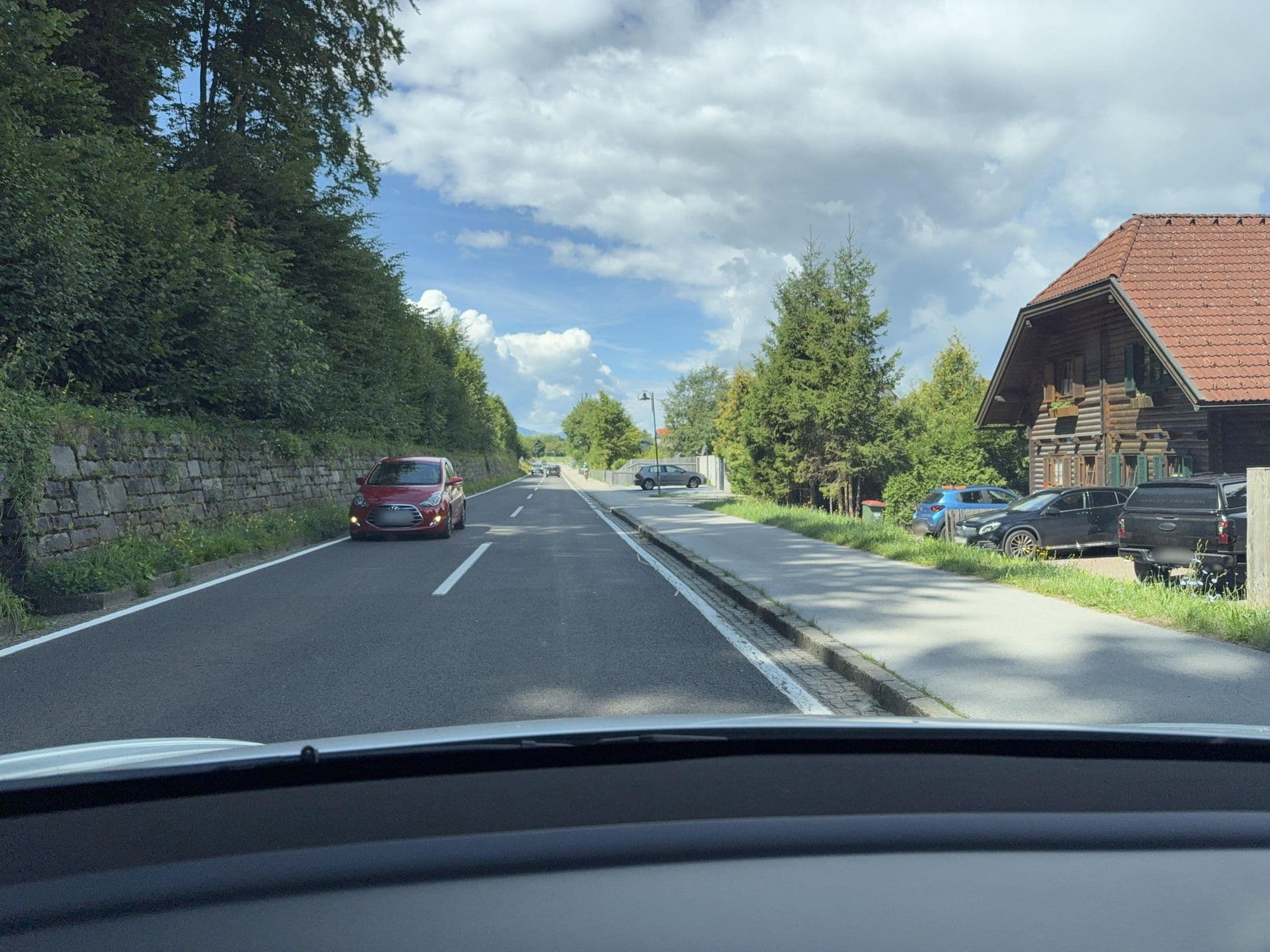 Street view near HOSPOGA GmbH Hotel- Sportschulen-Gastronomie, Faak am See — © ottor (CC BY-SA · Mapillary)