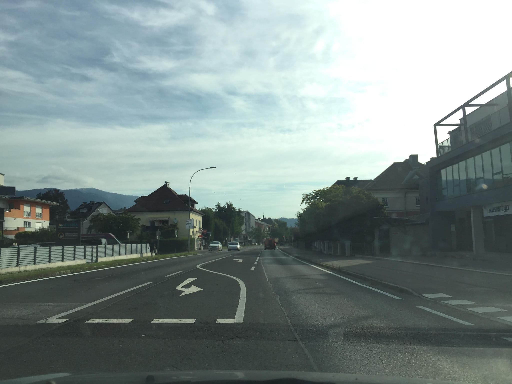 Street view near Amaria Downtown Aparthotel Villach, Auen — © igorzo (CC BY-SA · Mapillary)