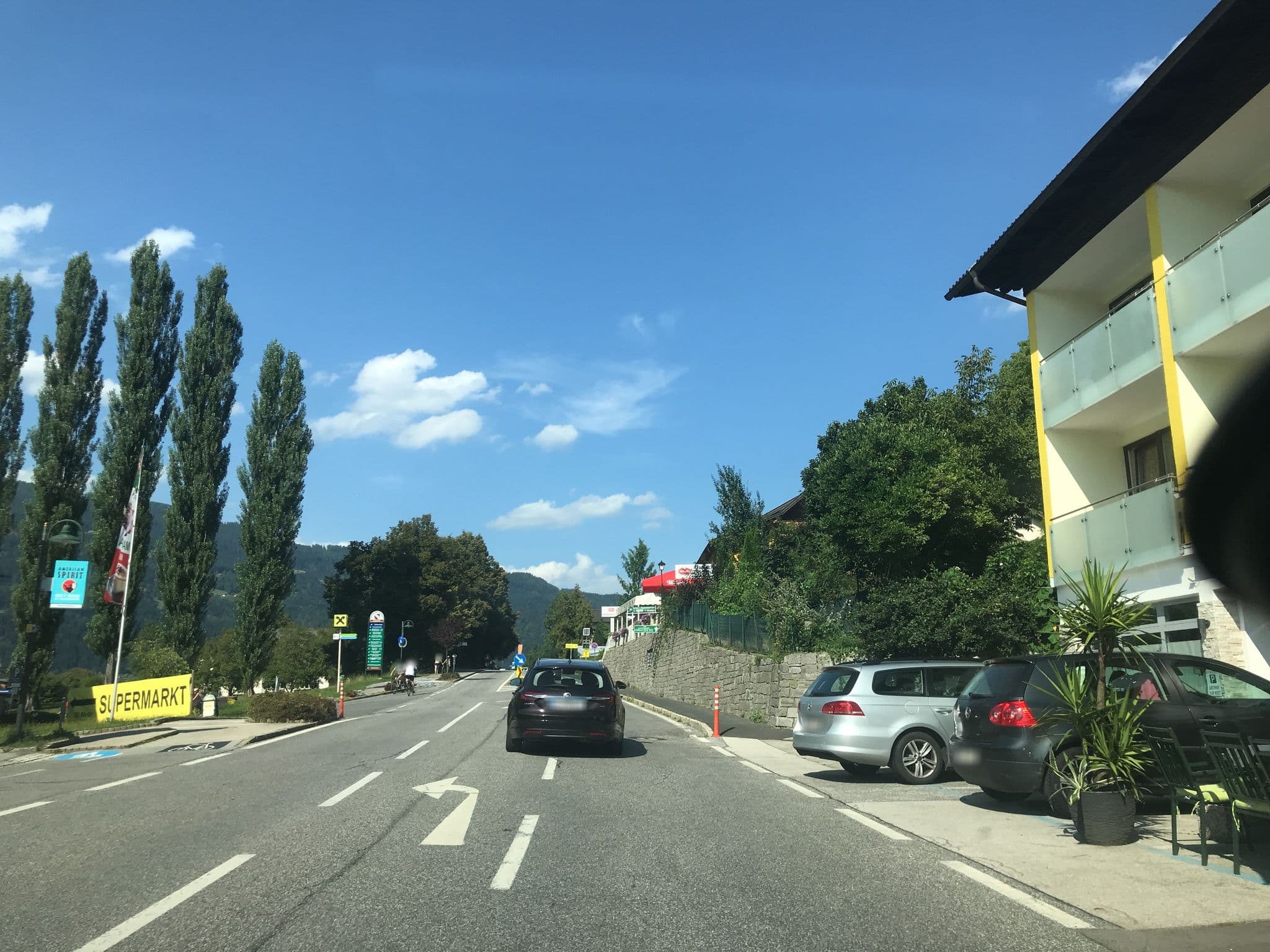 Street view near Gasthof Zur Post Ossiach, Bodensdorf — © wanderwuetiger (CC BY-SA · Mapillary)