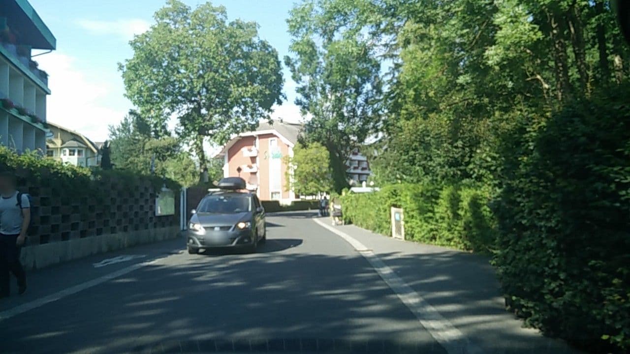Street view near Appartmenthotel Arabella Familie, Kühnsdorf — © bellazambo (CC BY-SA · Mapillary)