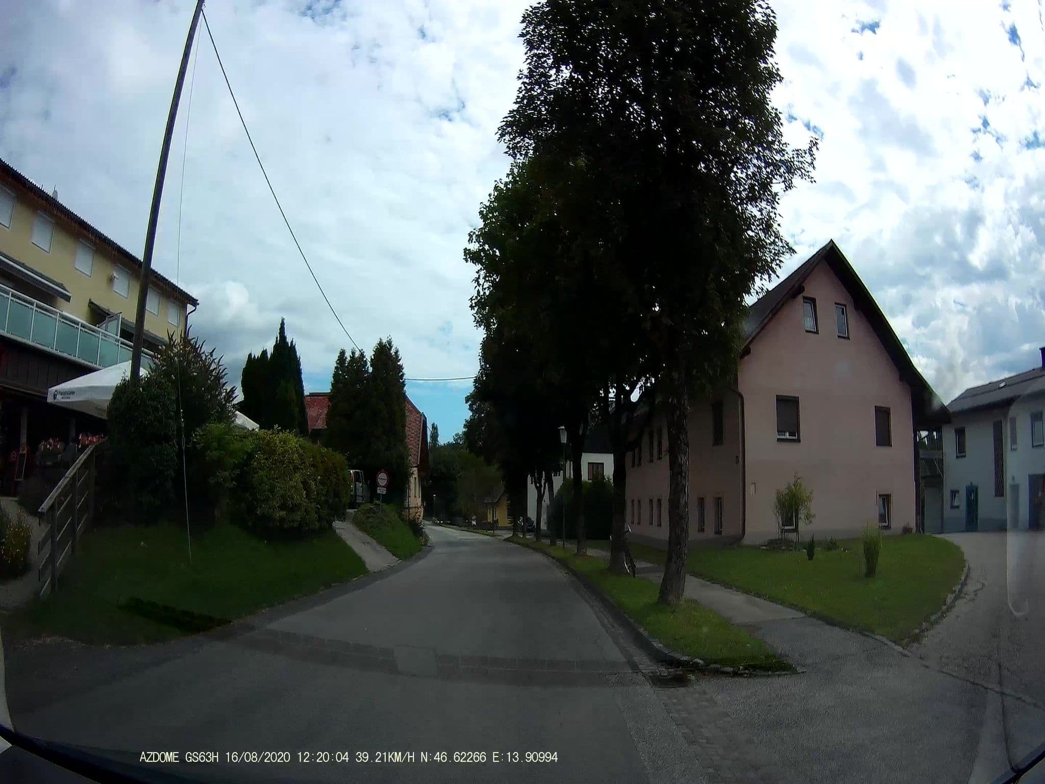 Street view near Gasthof z Zauchnerwirt, Landskron — © stefan147 (CC BY-SA · Mapillary)